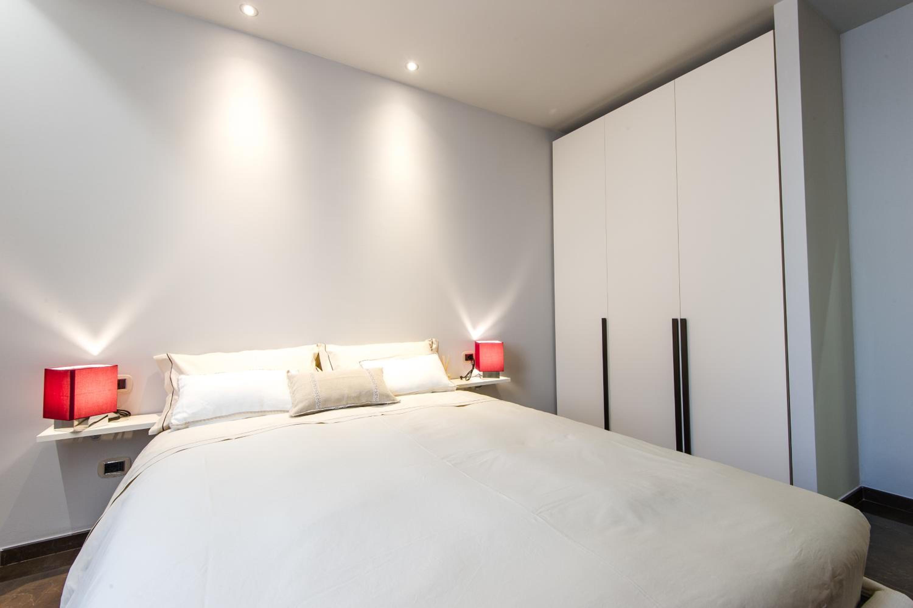 Butterfly One-Bedroom Apartment