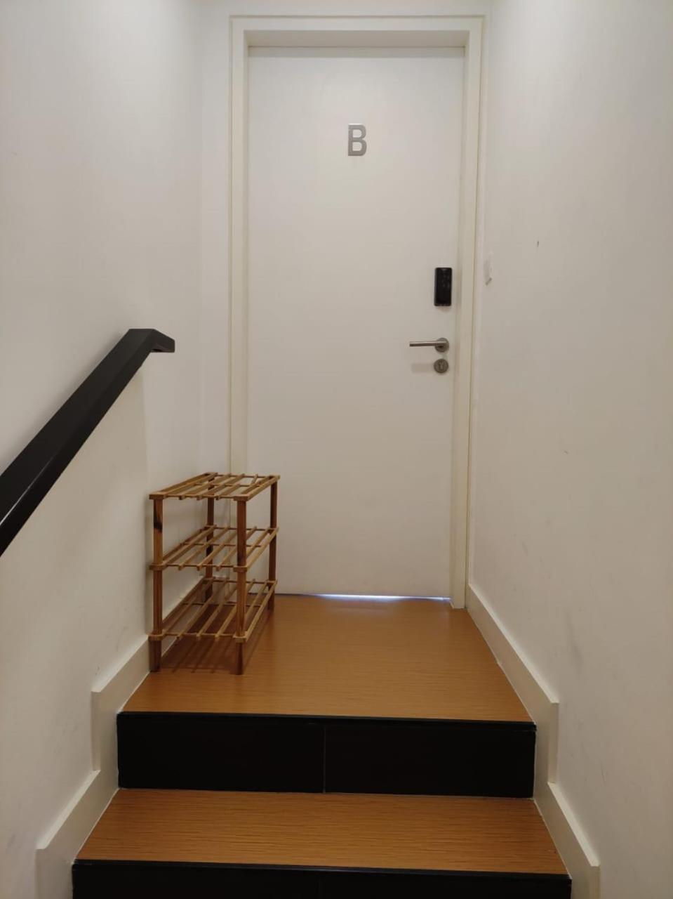 Standard Studio - Photo 3