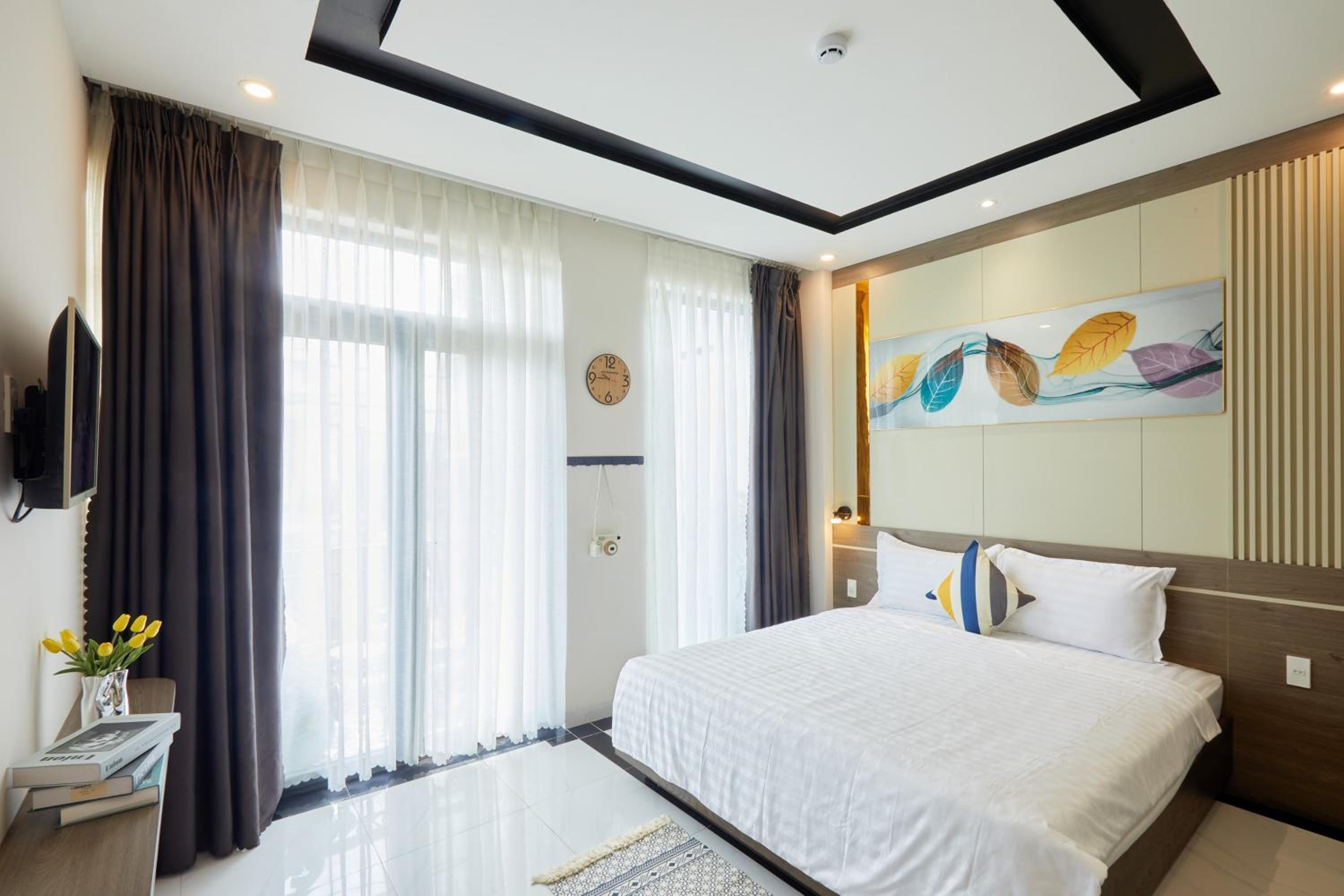 Superior King Room - Photo 10