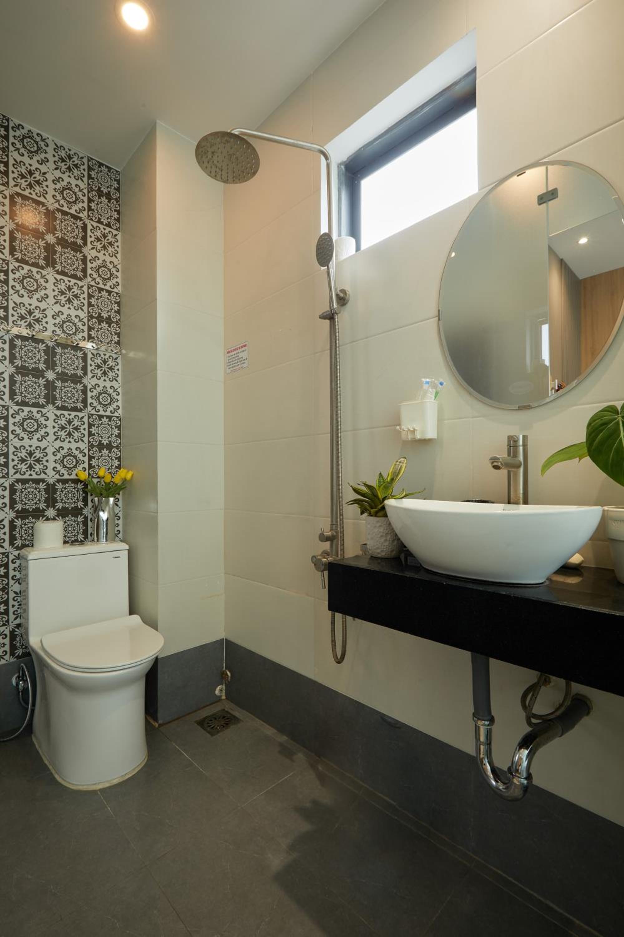 Superior King Room - Photo 18
