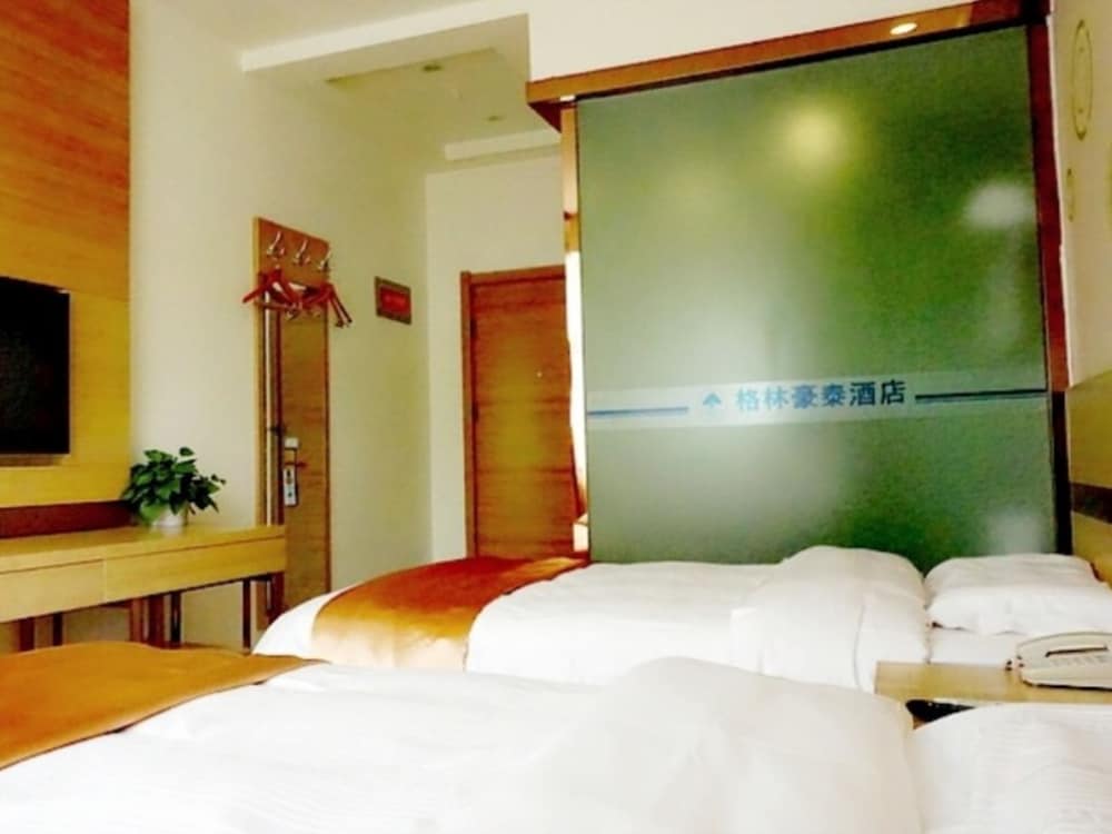 Superior Twin Room photo 2