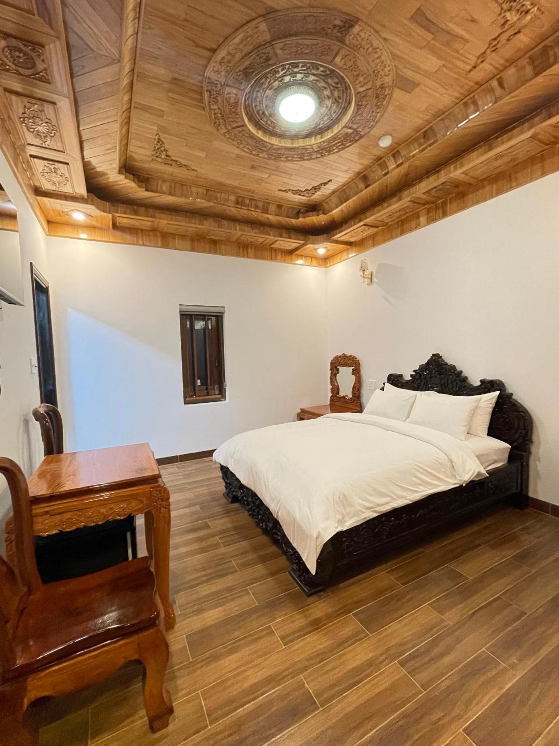 Queen Room - Photo 5