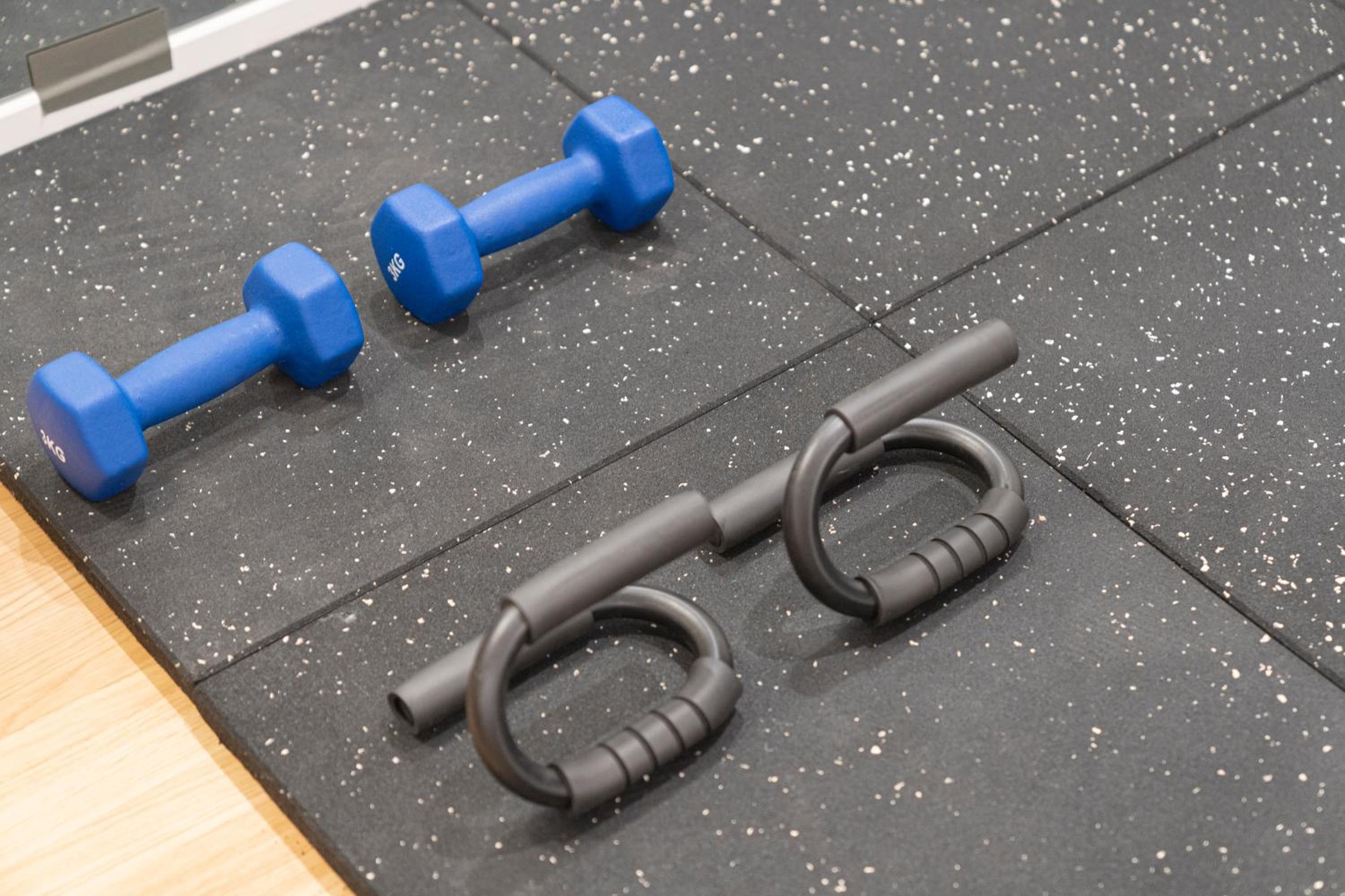 Standard Double Room with Fitness - Photo 5