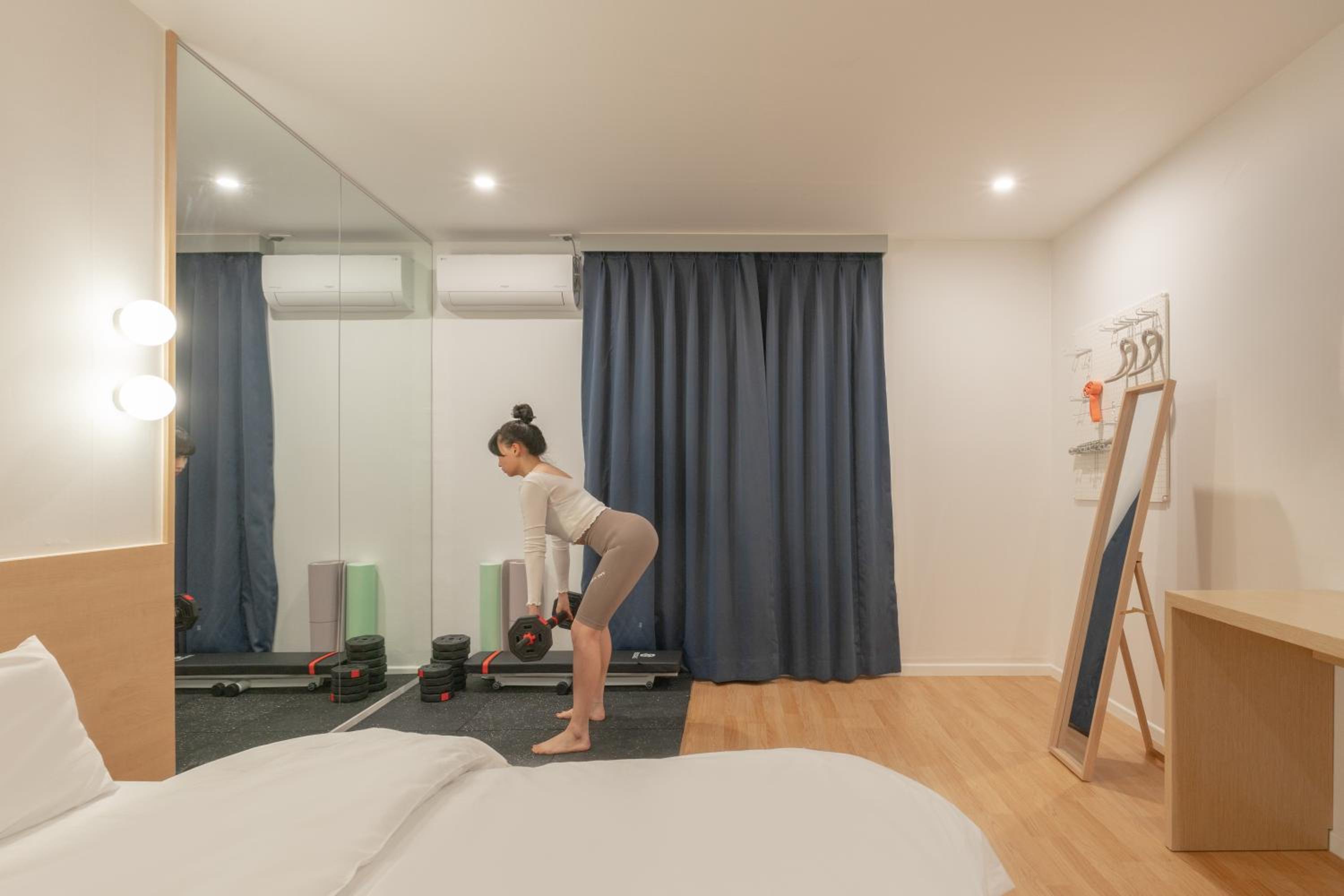 Standard Double Room with Fitness - Photo 4