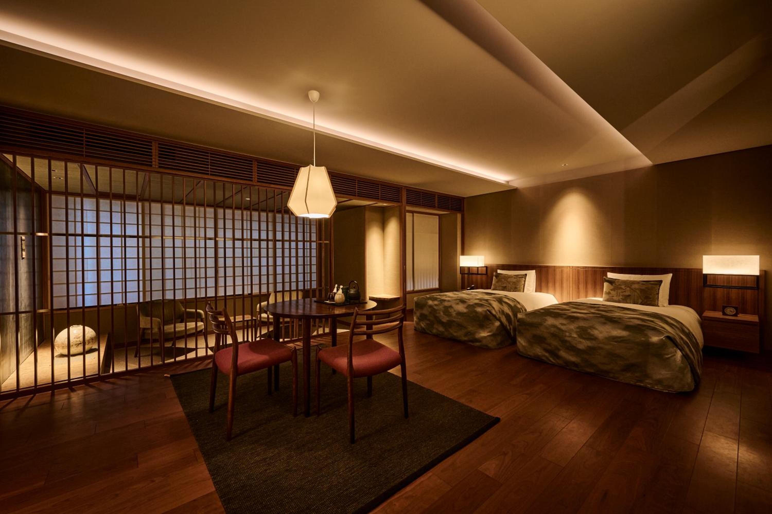 Deluxe Premier Twin Room - Photo 1