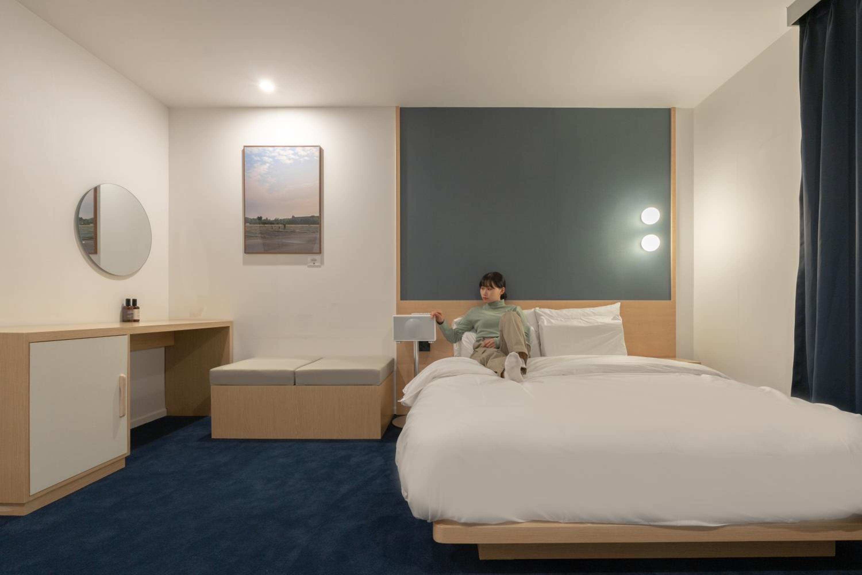 Superior Double Room with Speaker - Photo 14