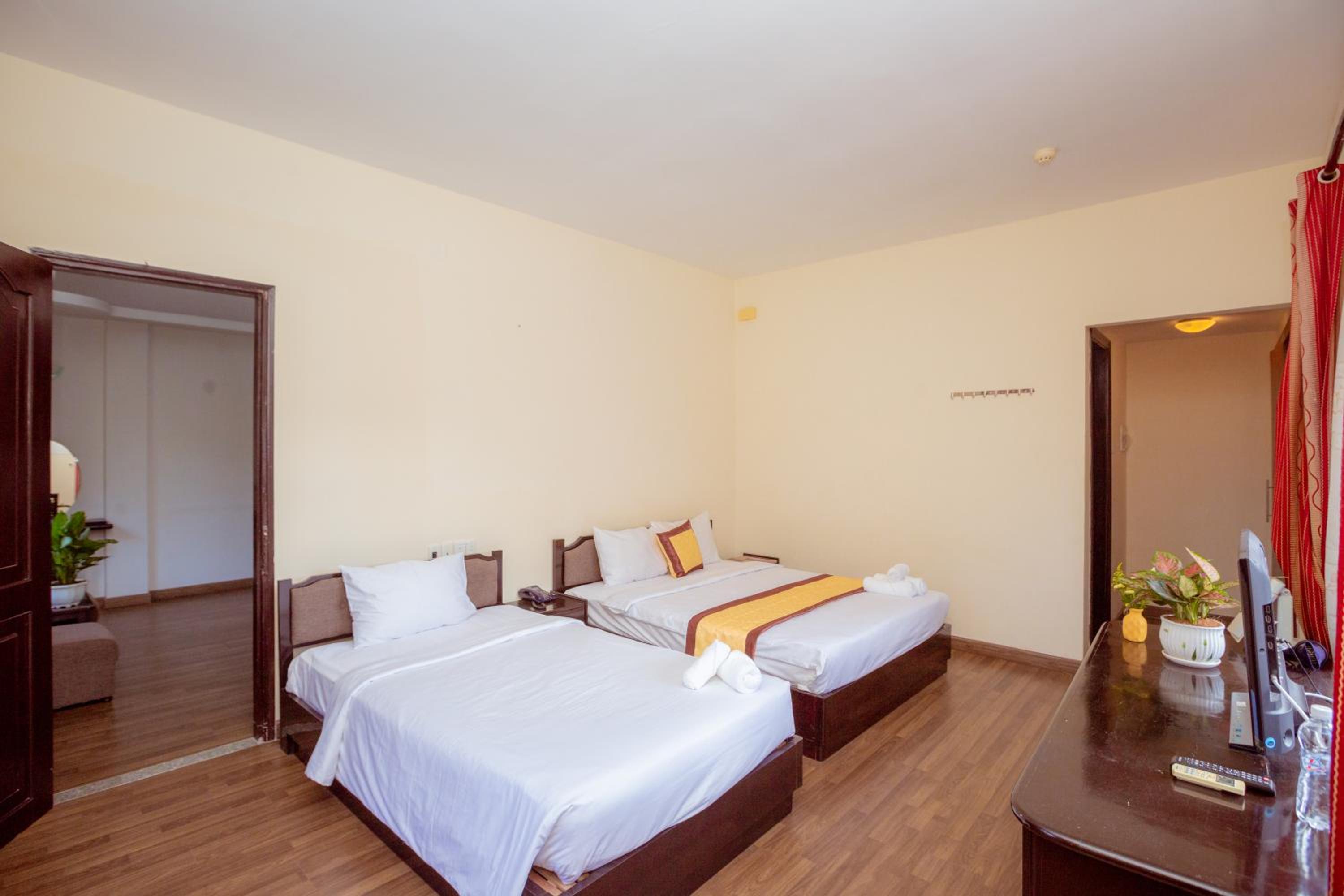 Standard Triple Room - Photo 1