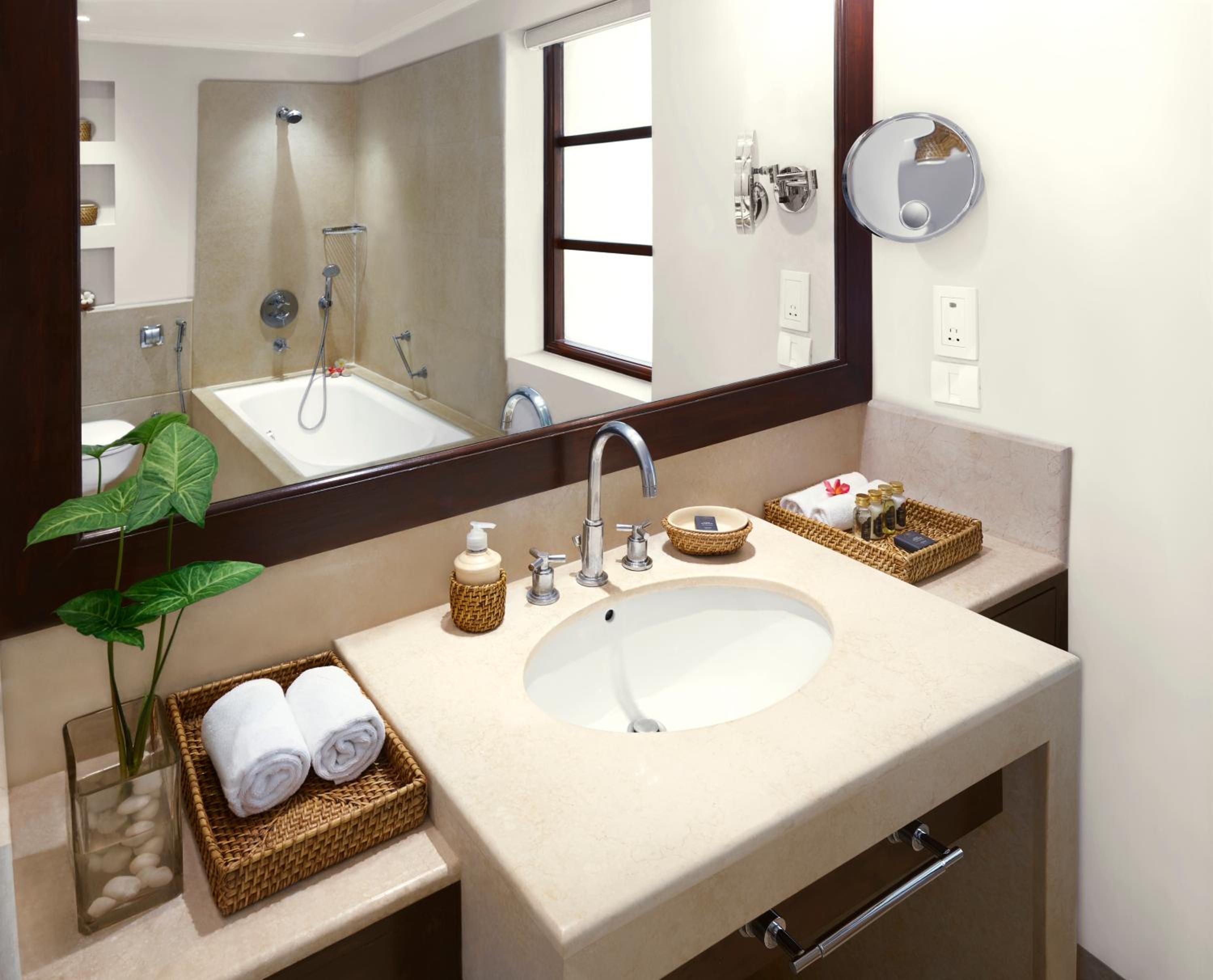 Premium Cottage Sea View – King Bed