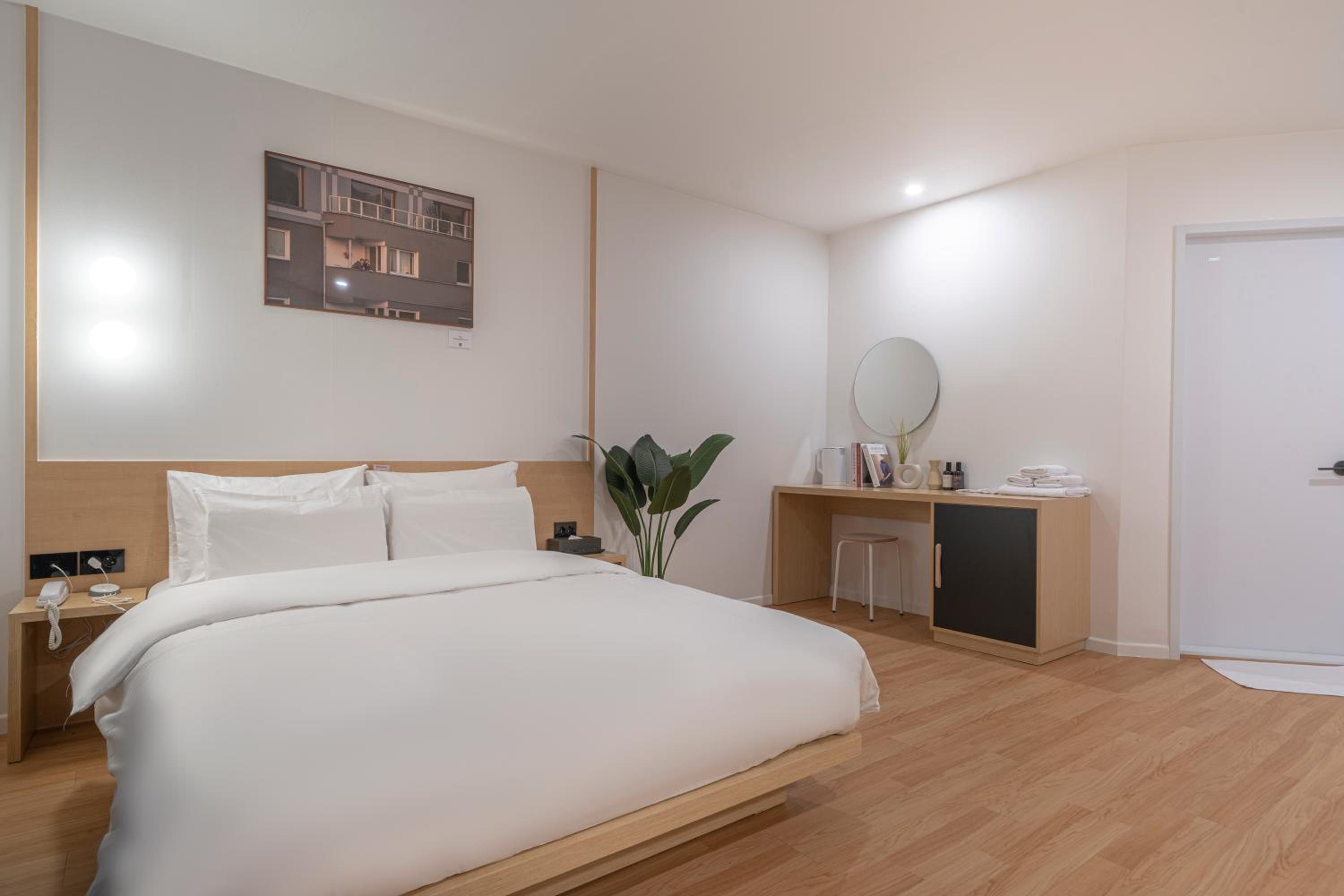 Standard Double Room - Photo 1