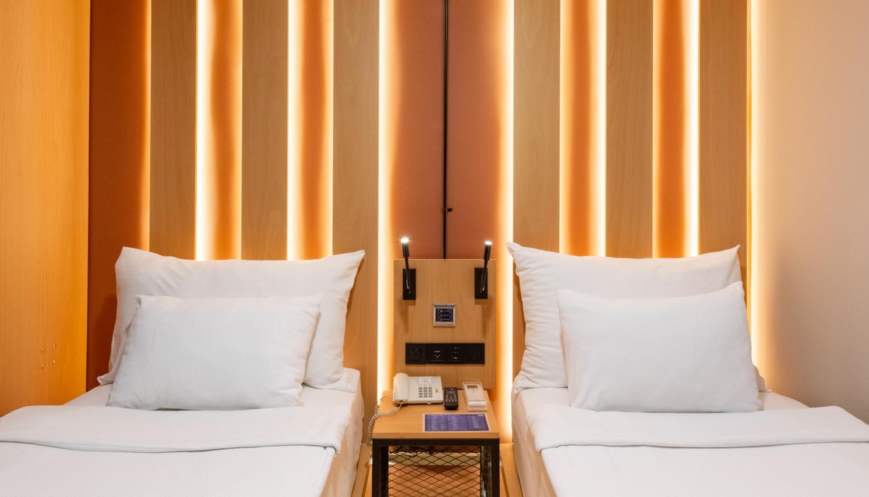 Standard Twin Room