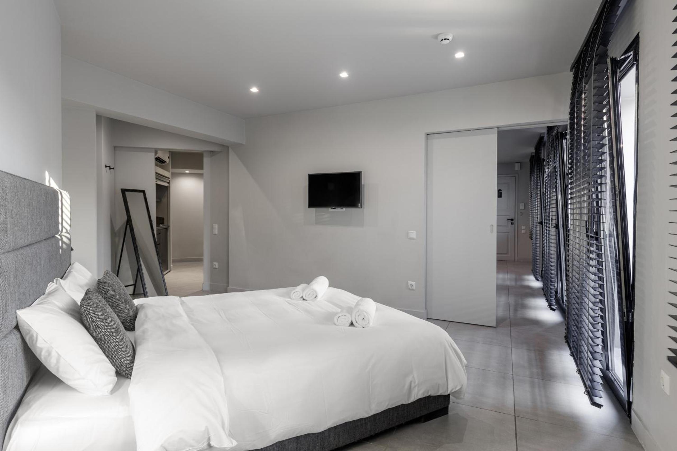 Apartment with City View