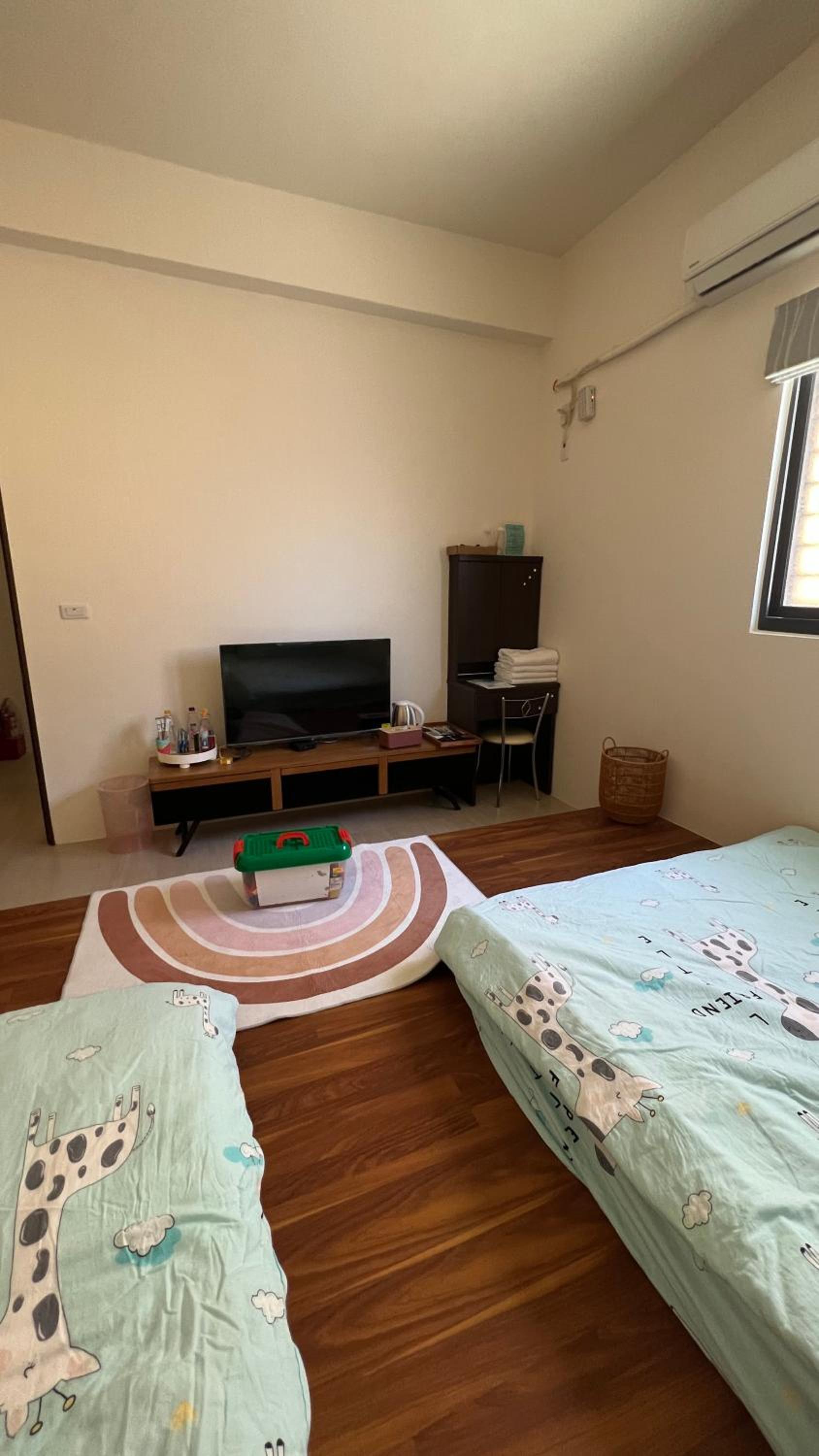 Quadruple Room with Shared Bathroom photo 3