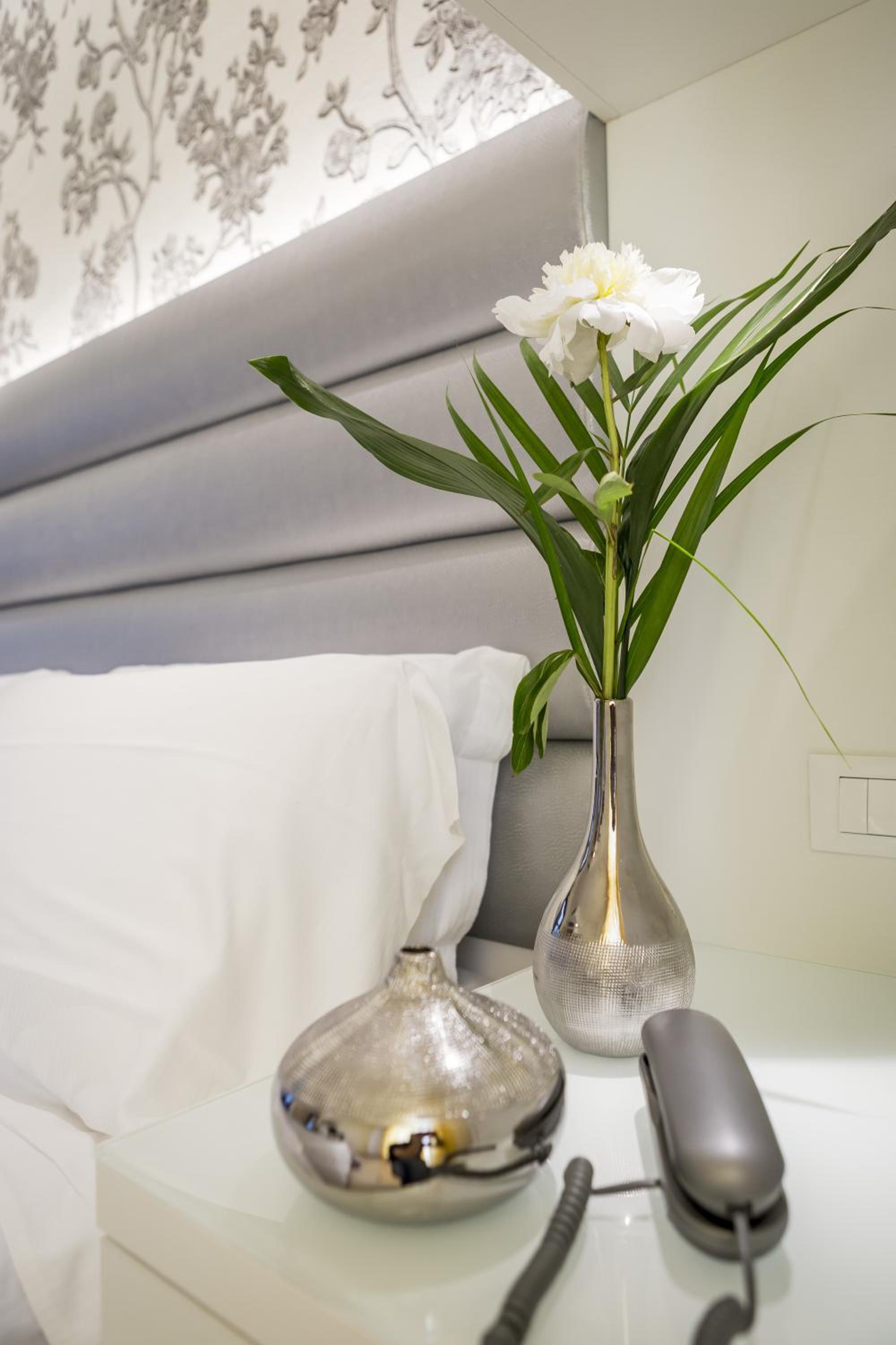 Elite Double or Twin Room - Photo 5