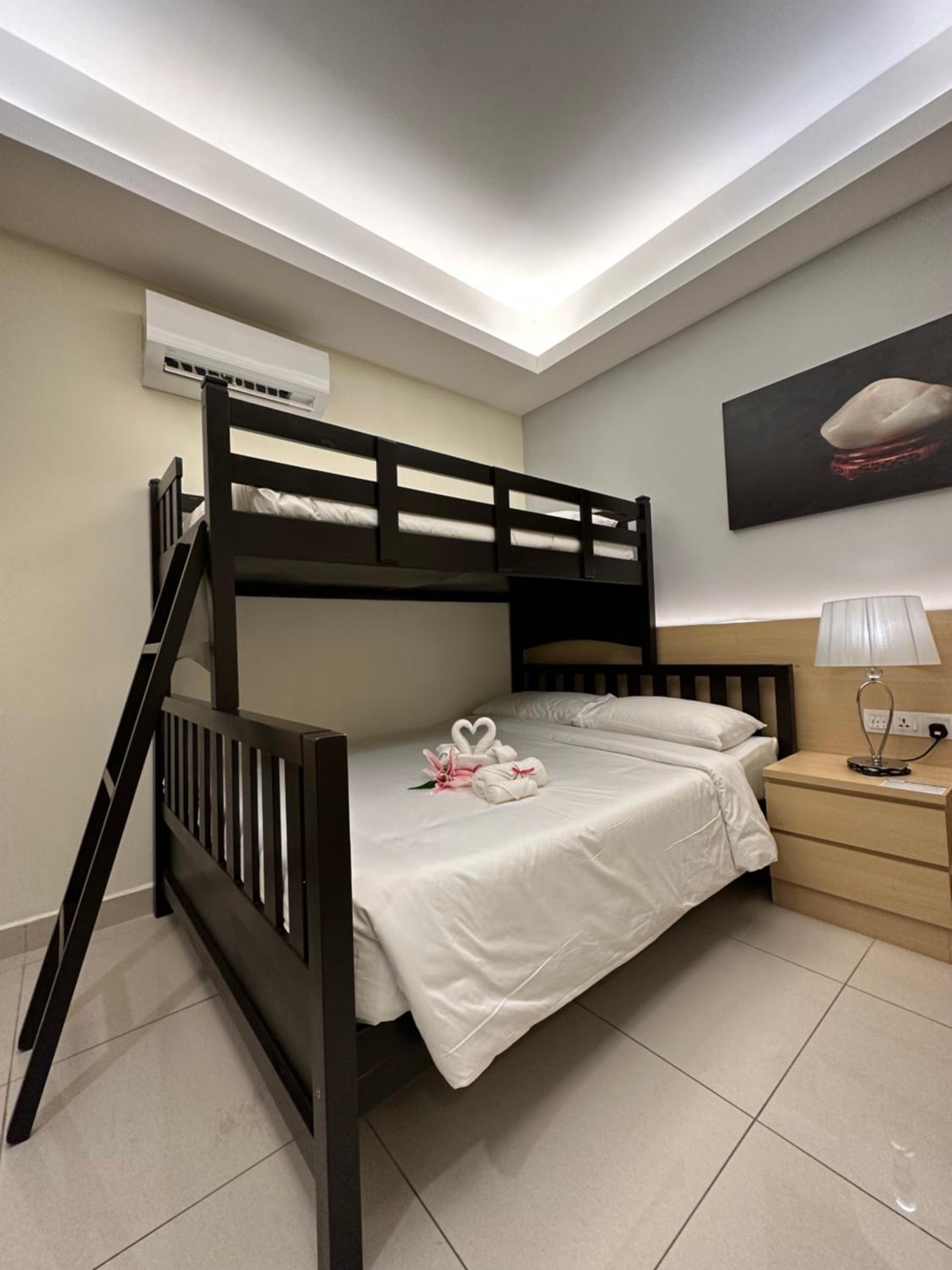Family Suite with Balcony photo 2