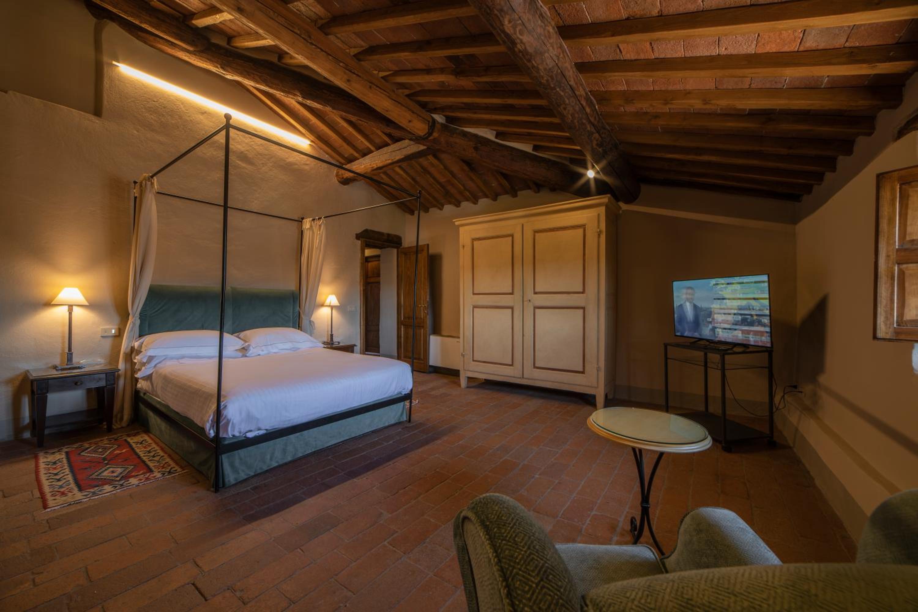 Suite with Spa Access - Photo 5