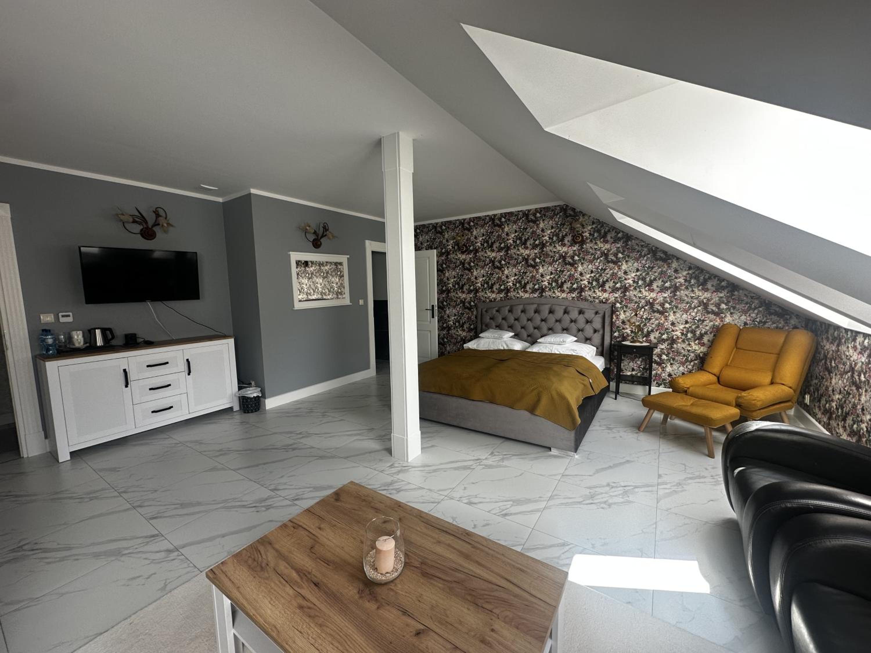 Deluxe Family Suite