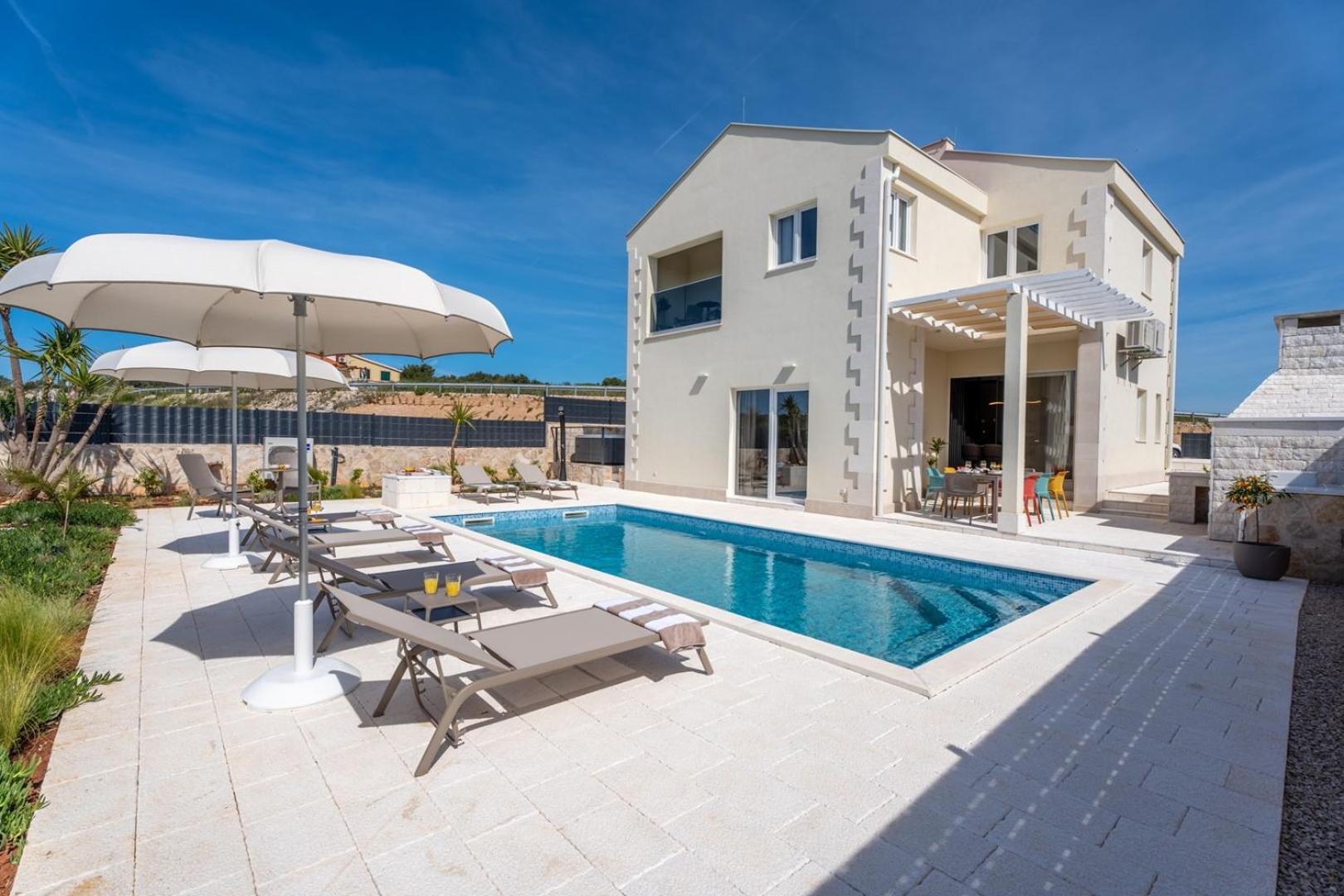 Villa with Private Pool photo 2