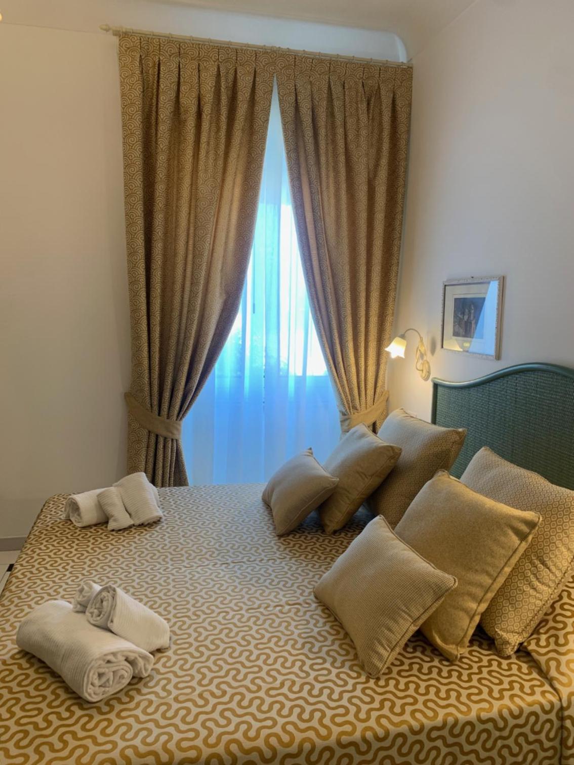 Economy Double Room photo 2