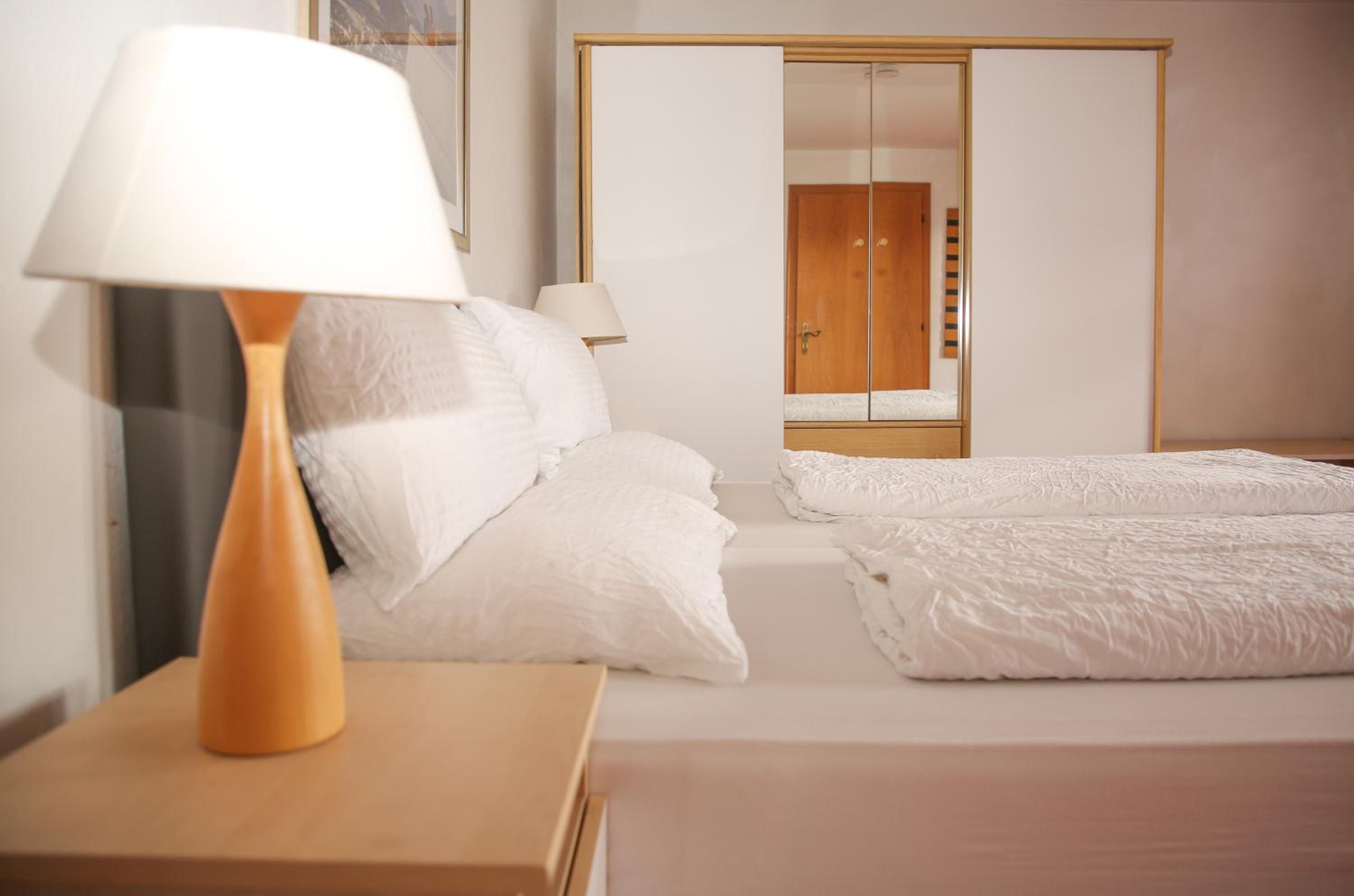 Superior Double or Twin Room with Balcony - Photo 5