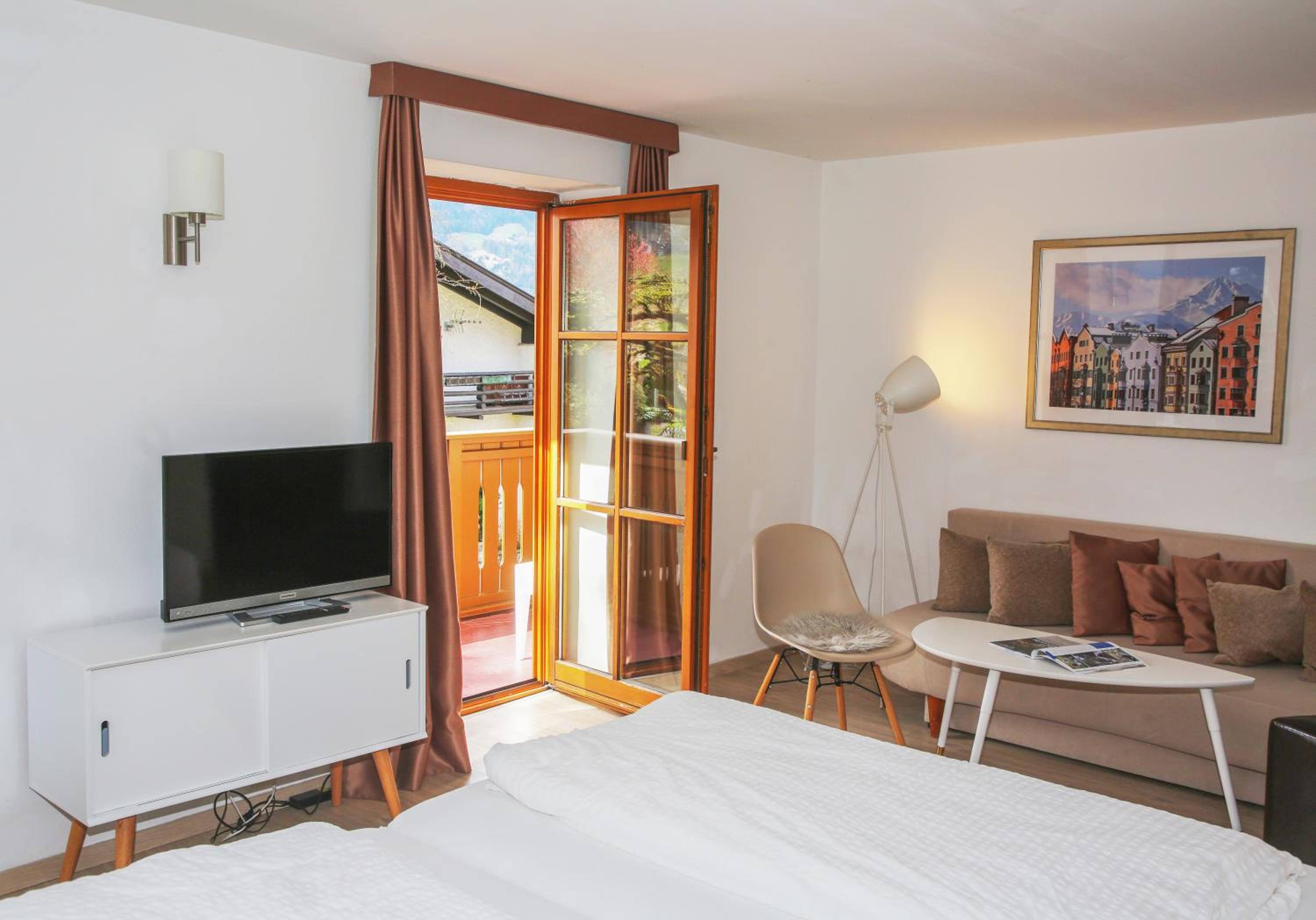 Superior Double or Twin Room with Balcony - Photo 50