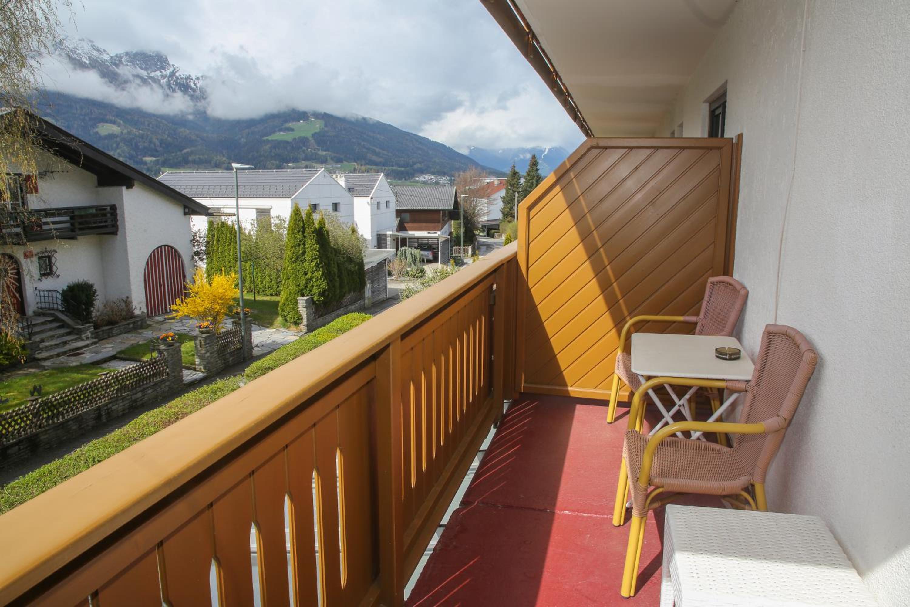 Standard Double Room with Balcony - Photo 9