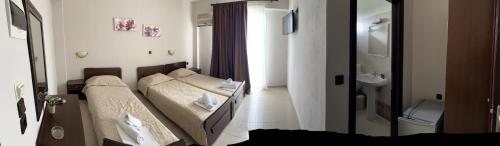 Economy Triple Room
