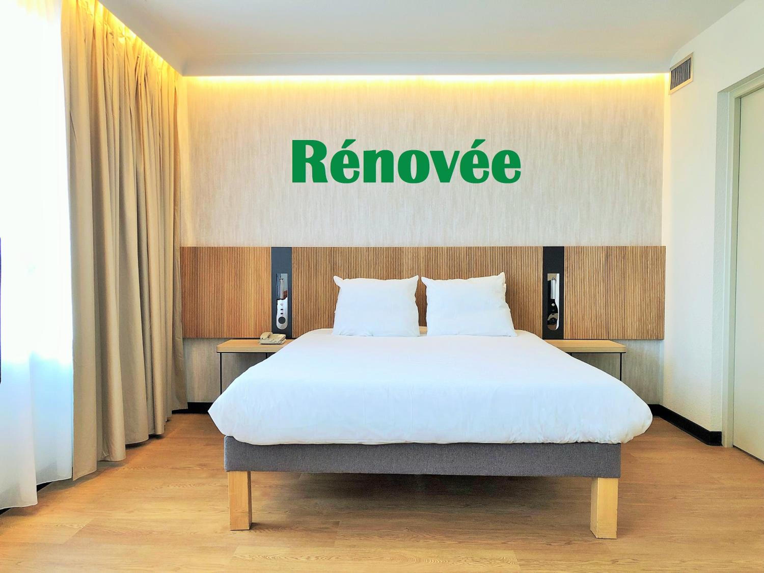 Standard Suite - Photo 32