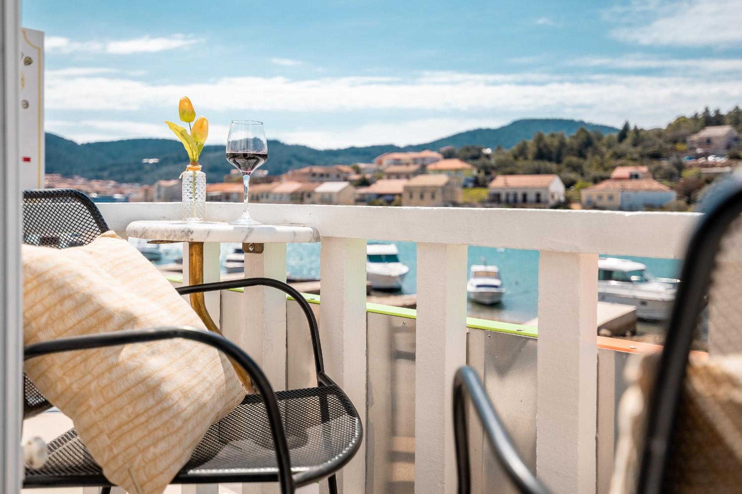 Three-Bedroom Holiday Home with Sea View  photo 3