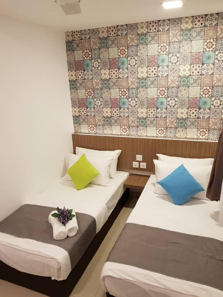 Deluxe Twin Room - Photo 2