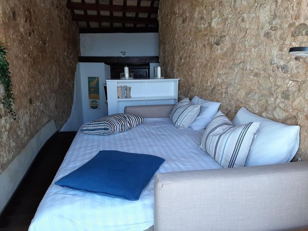 Three-Bedroom Apartment - Photo 13
