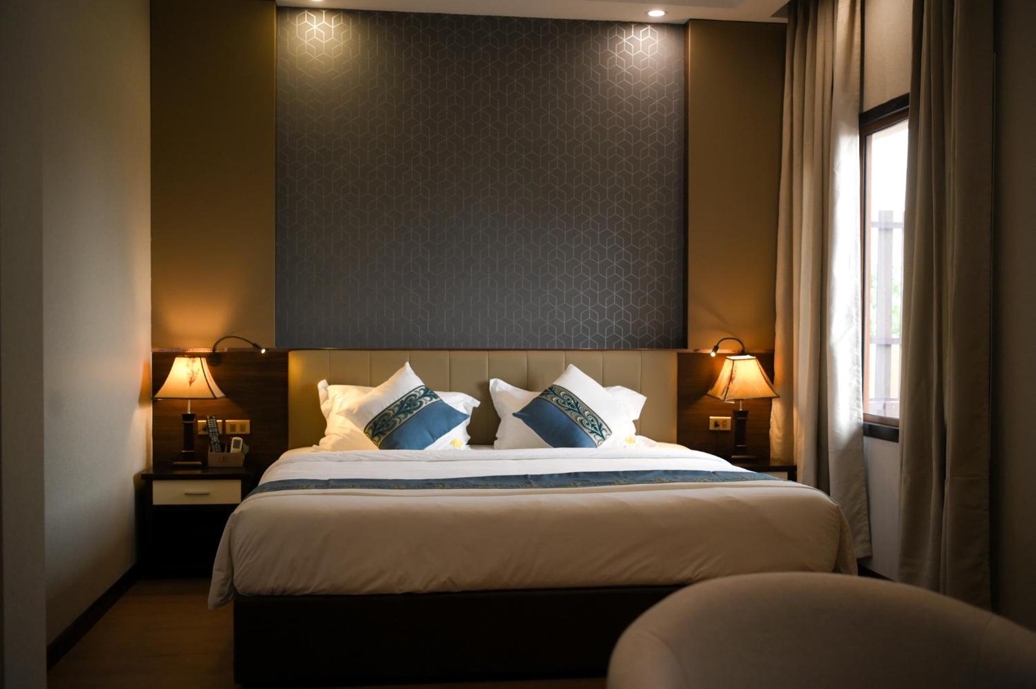 Suite with Balcony photo 2