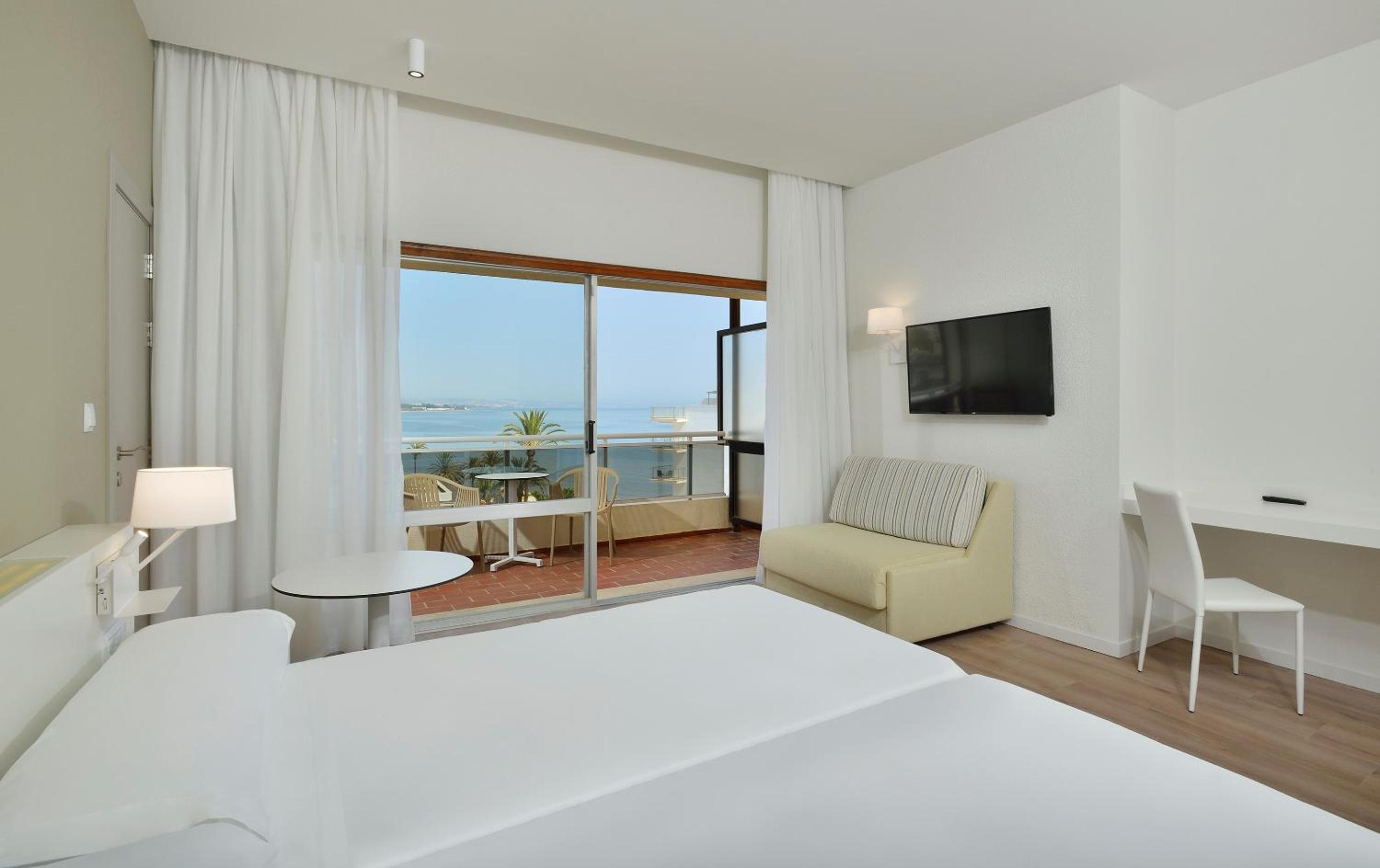 Sol Room Xtra Sea View