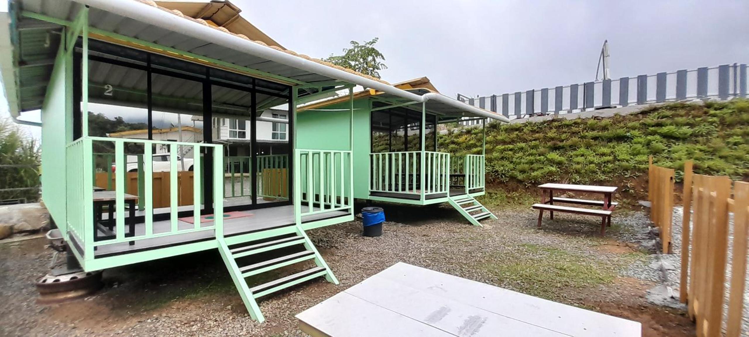 Quadruple Room with Mountain View - Photo 27