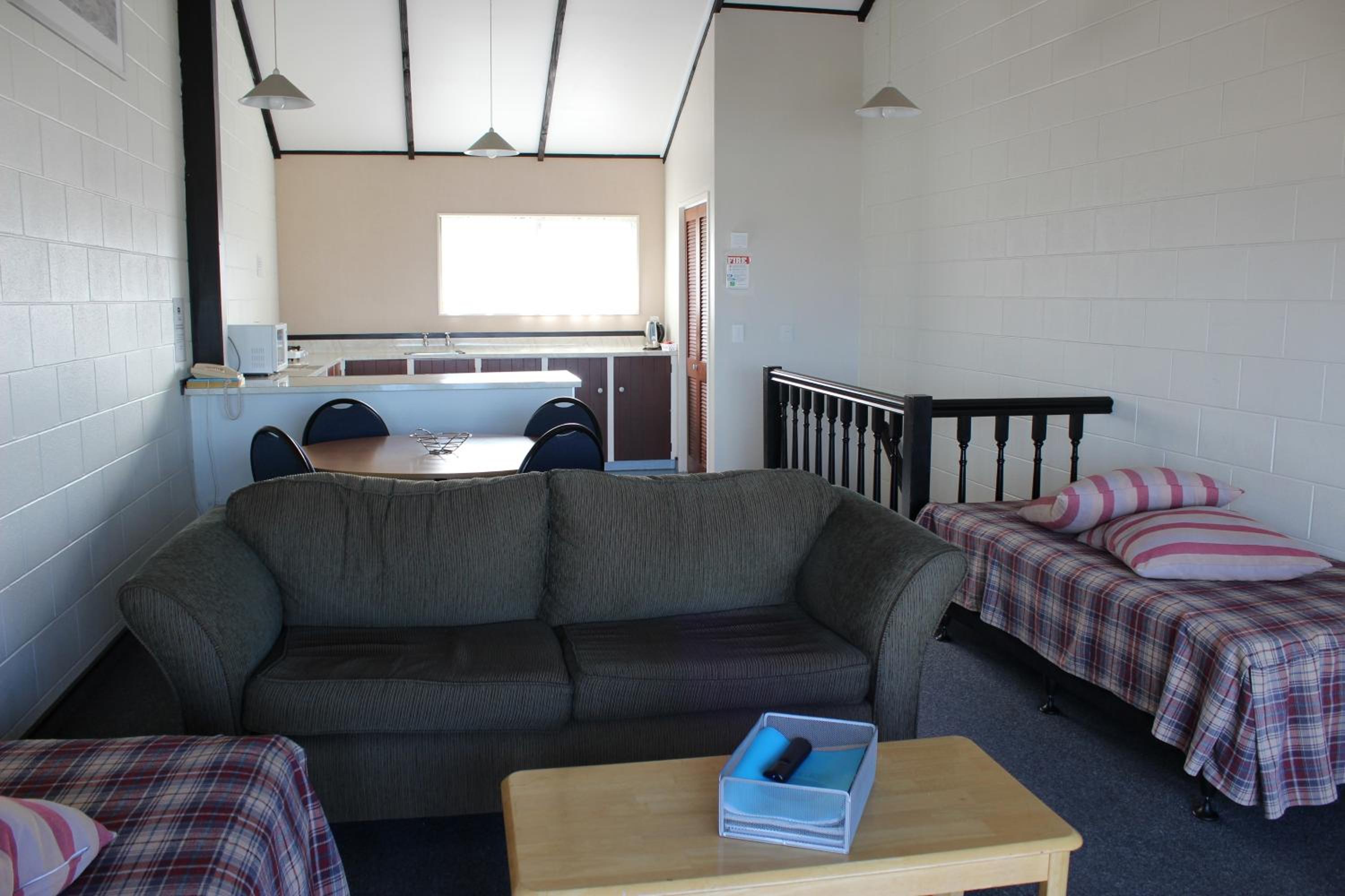 Two-Bedroom Apartment (6 Adults)
