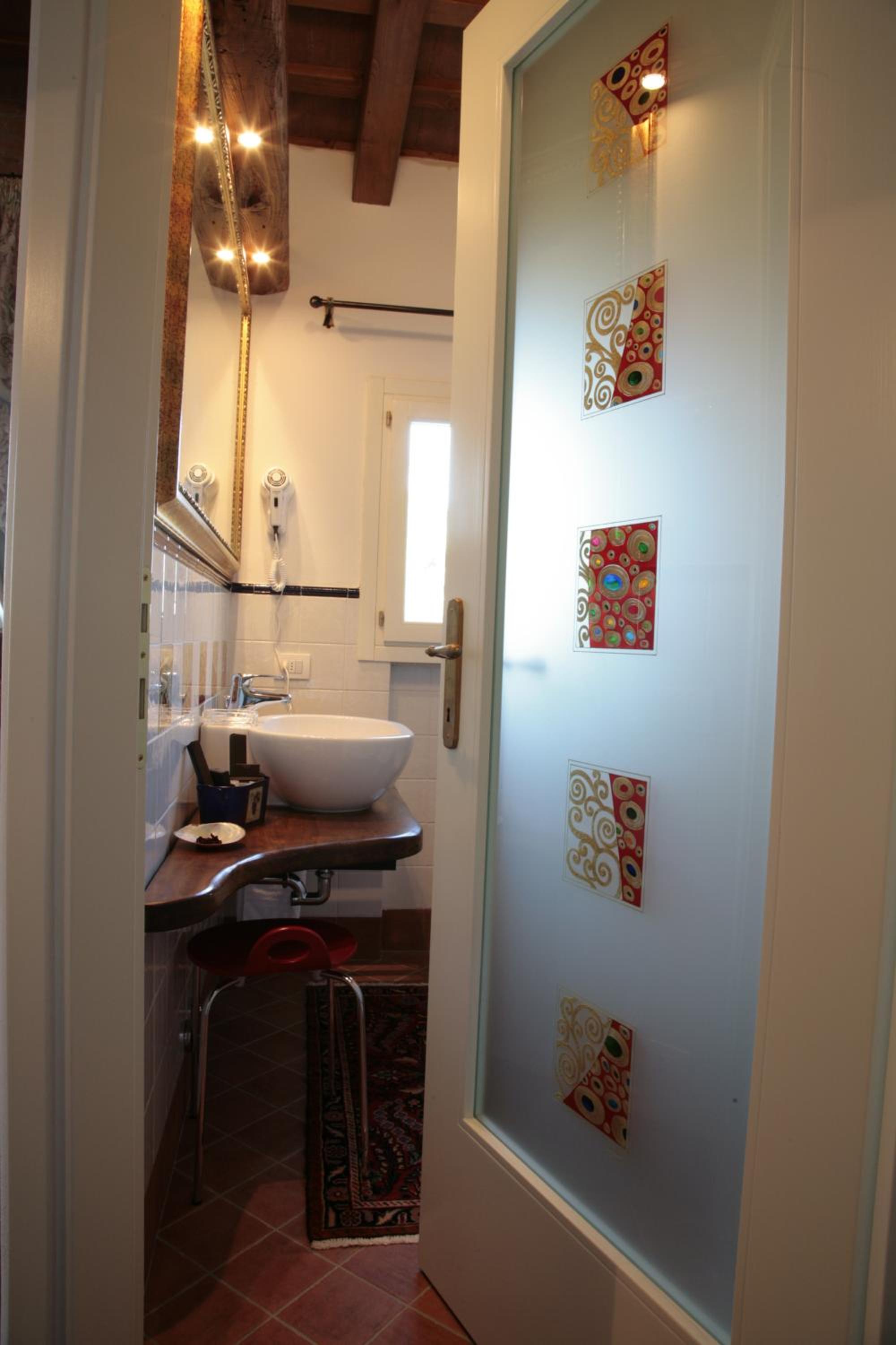 Double Room - Photo 4