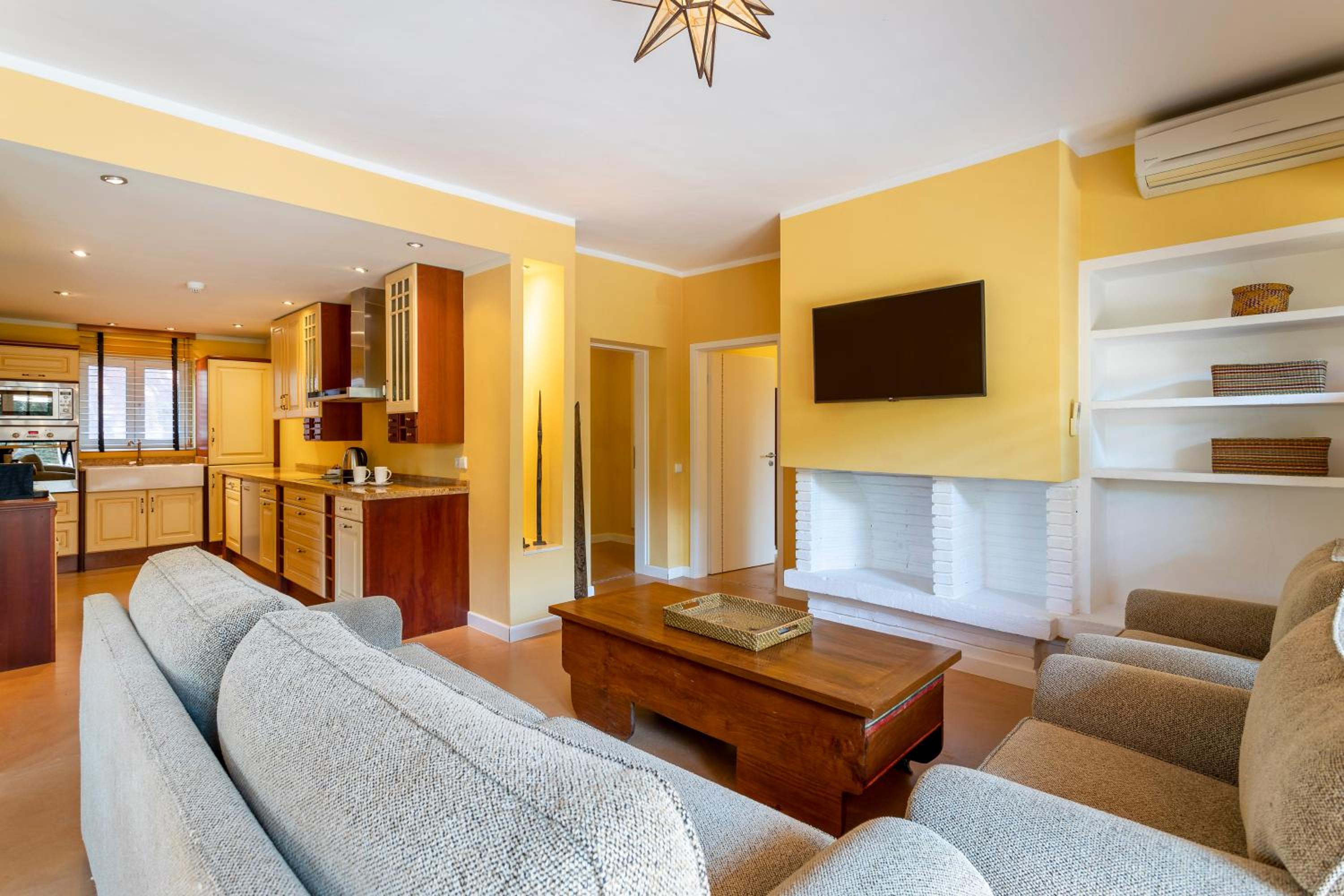 Xtra 3 Bedrooms Beach House with Garden