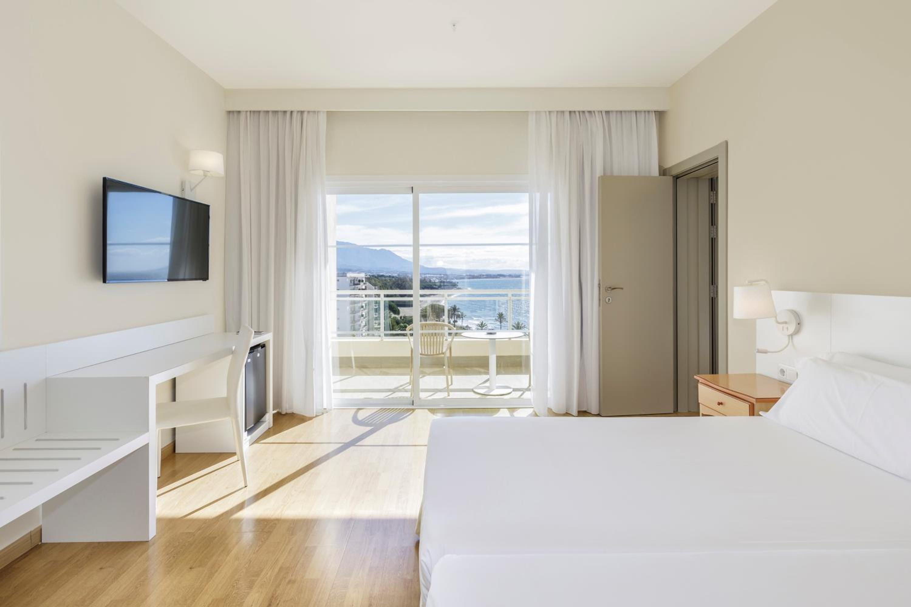 Sol Communicated Rooms Sea View