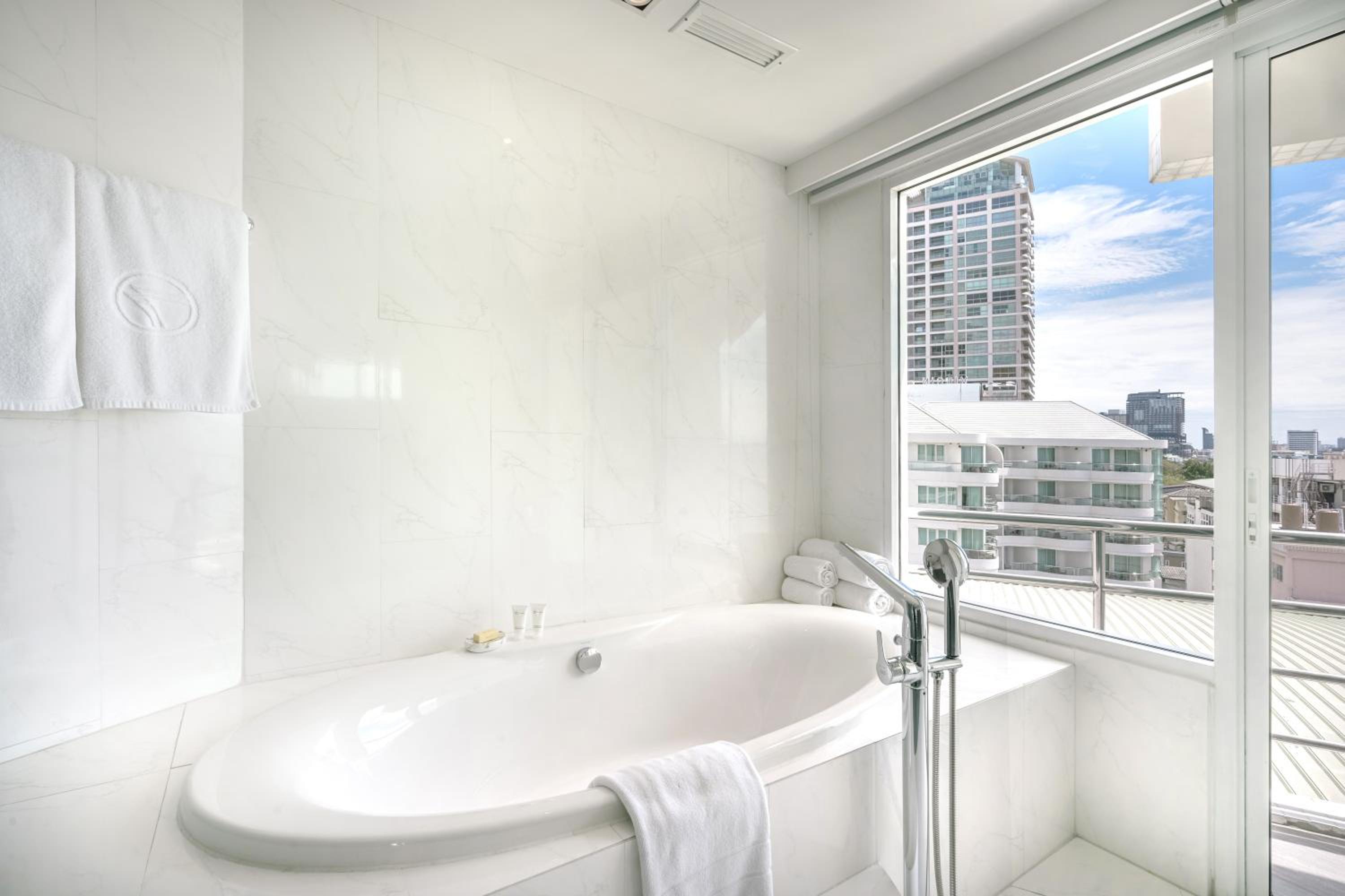 Sea Horizon Suite photo 3