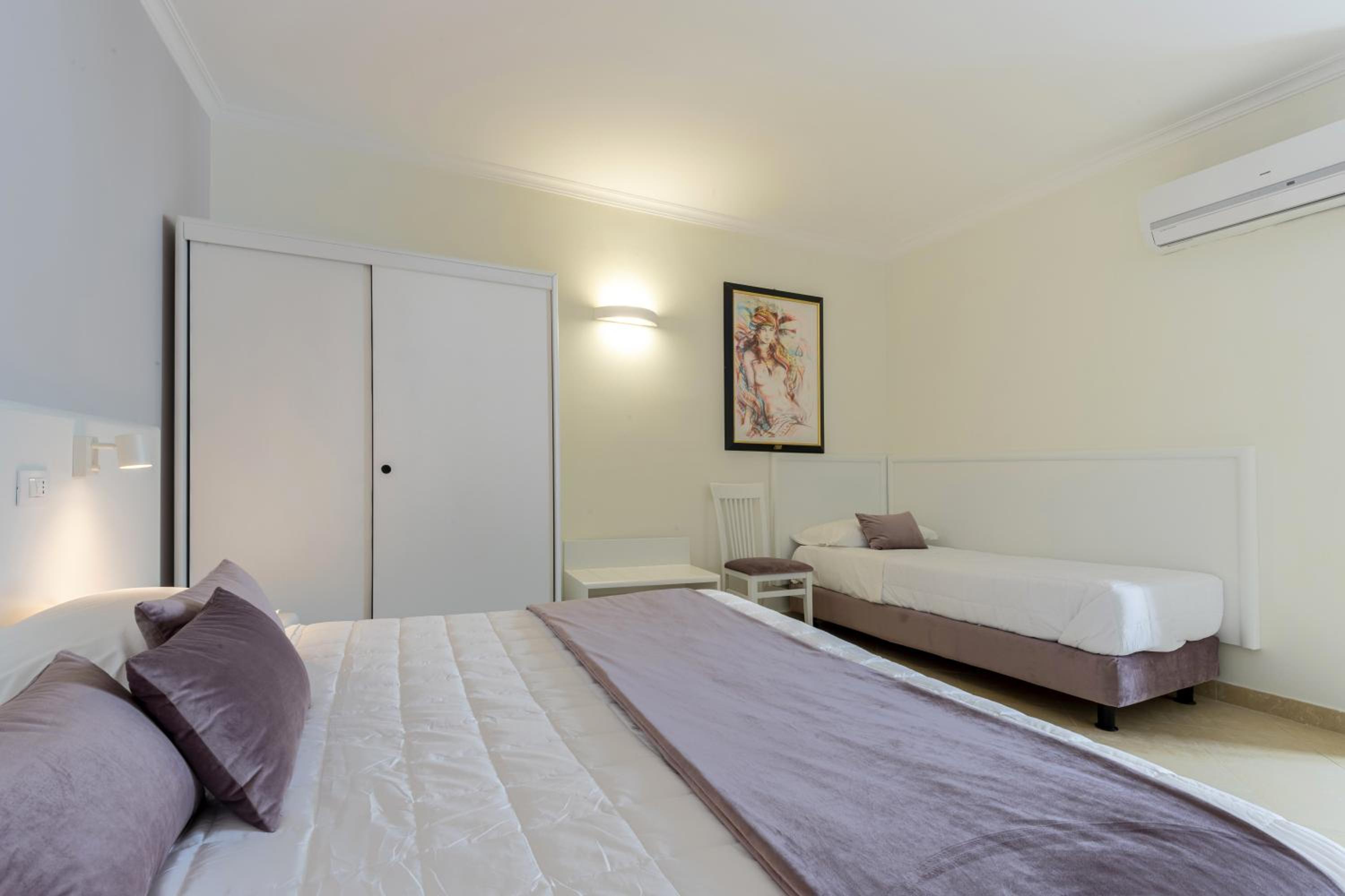 Quadruple Room - Photo 2