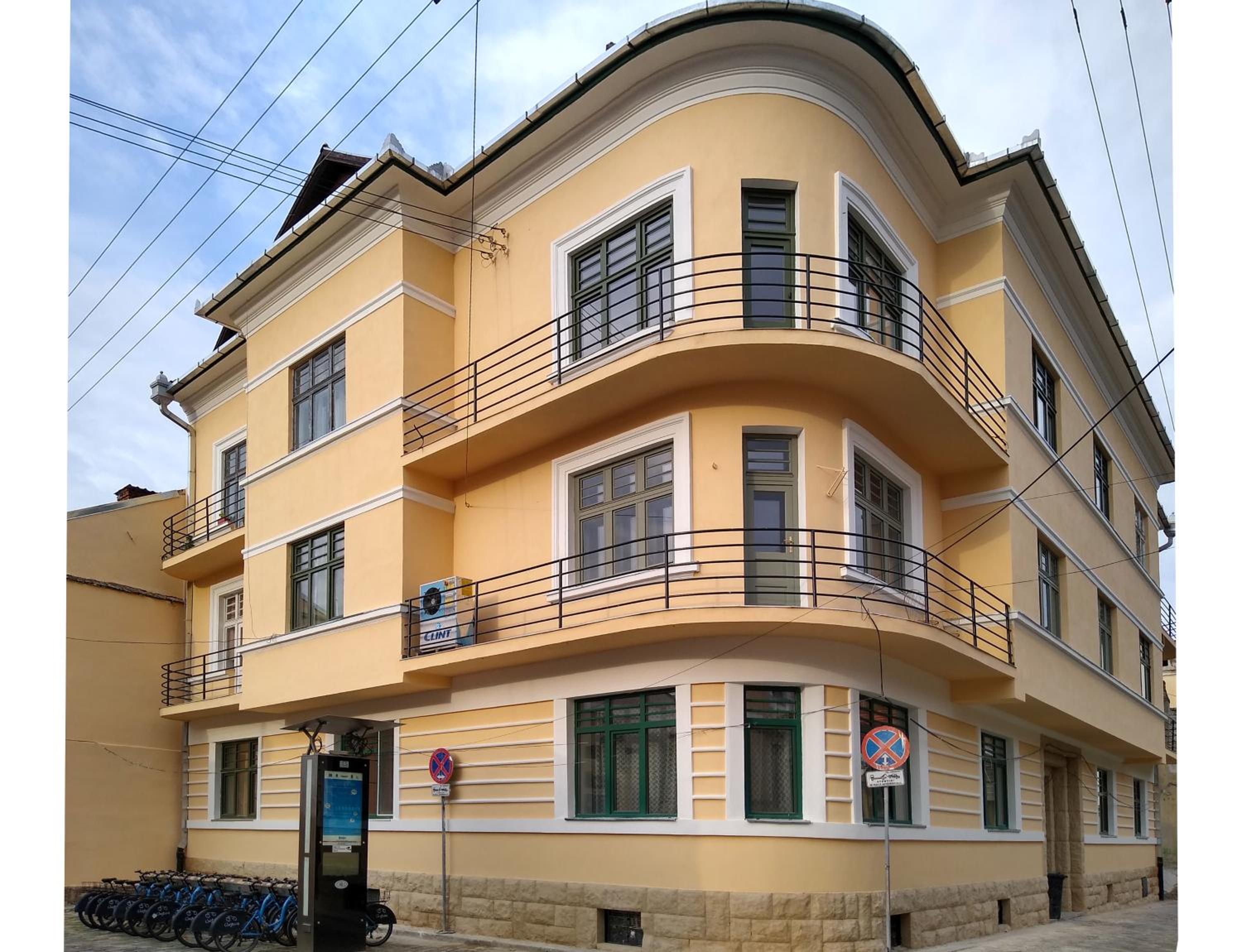 Two-Bedroom Apartment - Photo 11