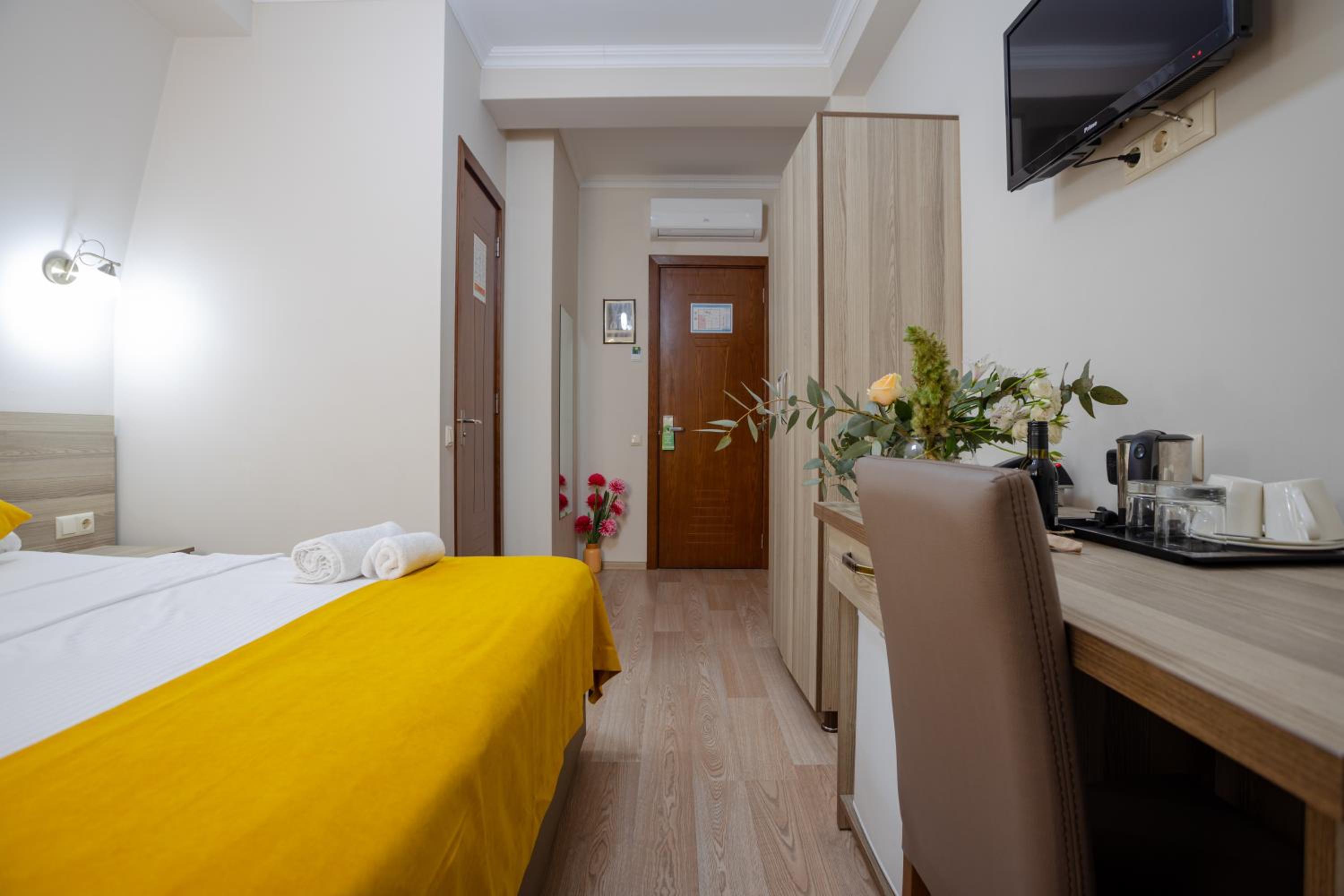 Double or Twin Room photo 2