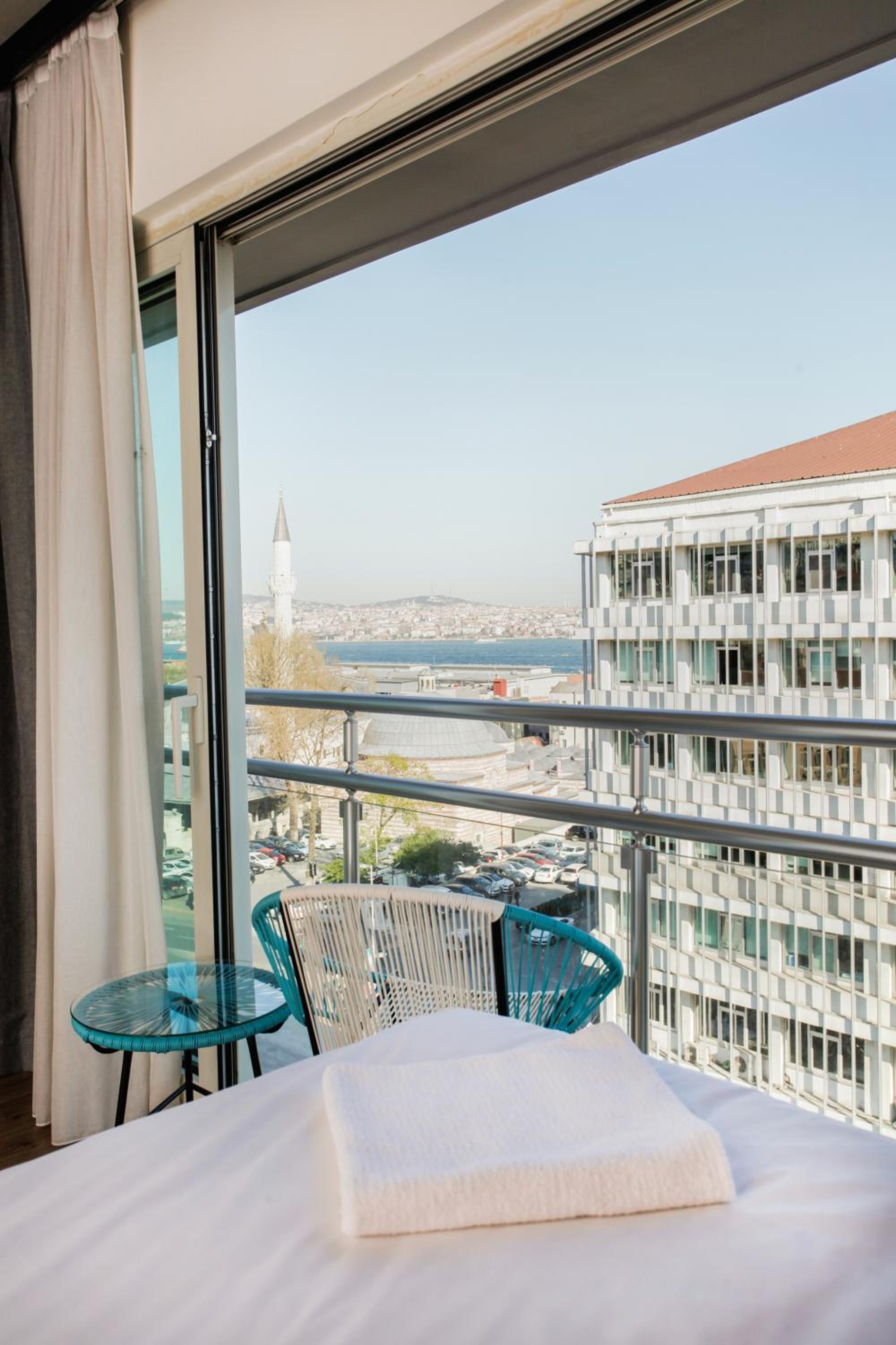 Double Room with Sea View photo 3