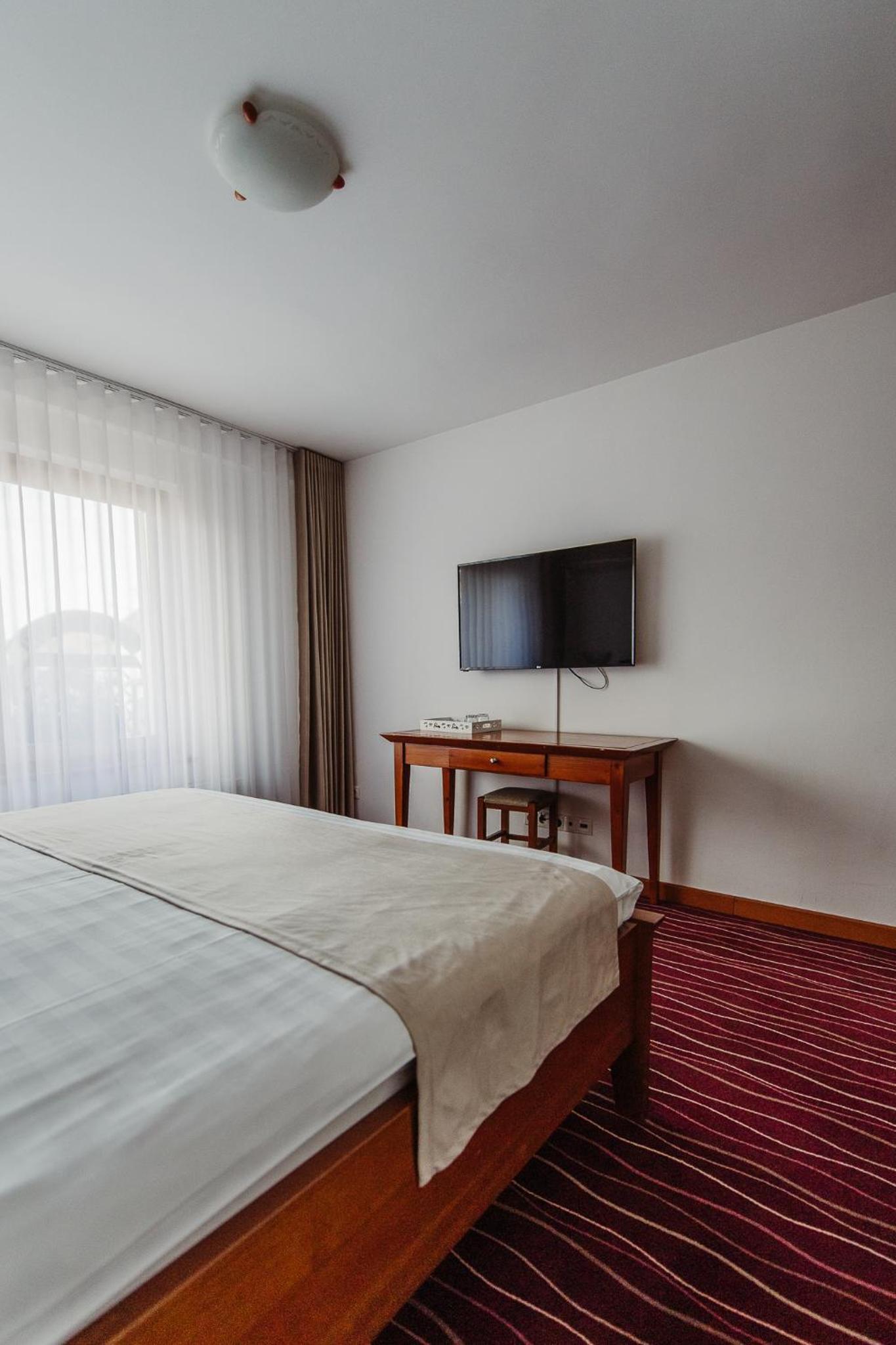 Double Room - Photo 3