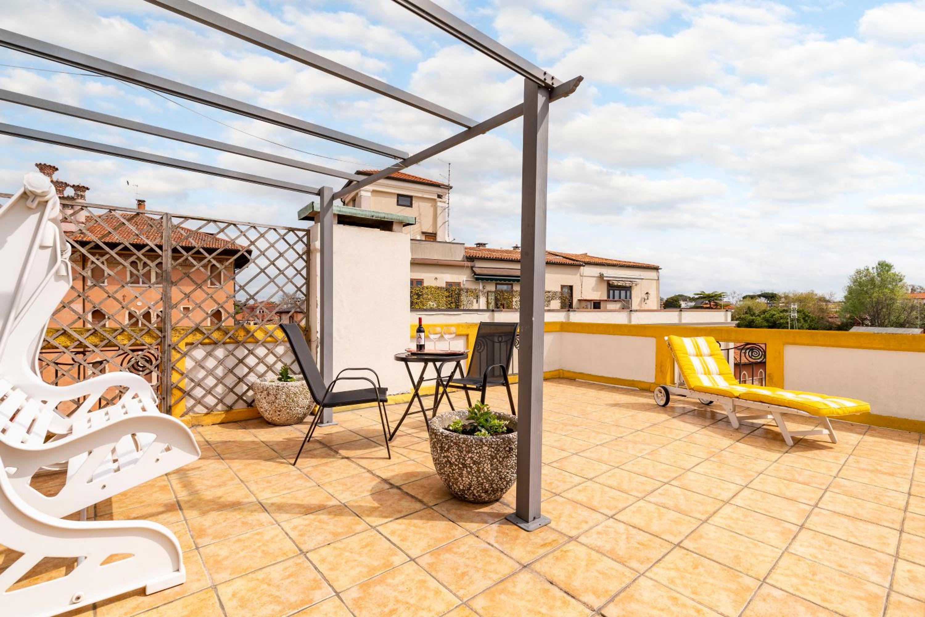 Superior Double Room with Terrace - Photo 4