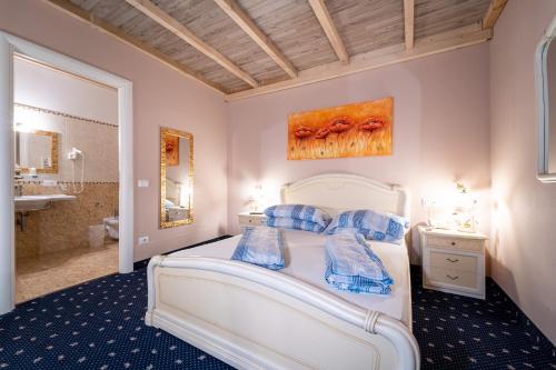 Standard Double Room Ground Floor photo 3