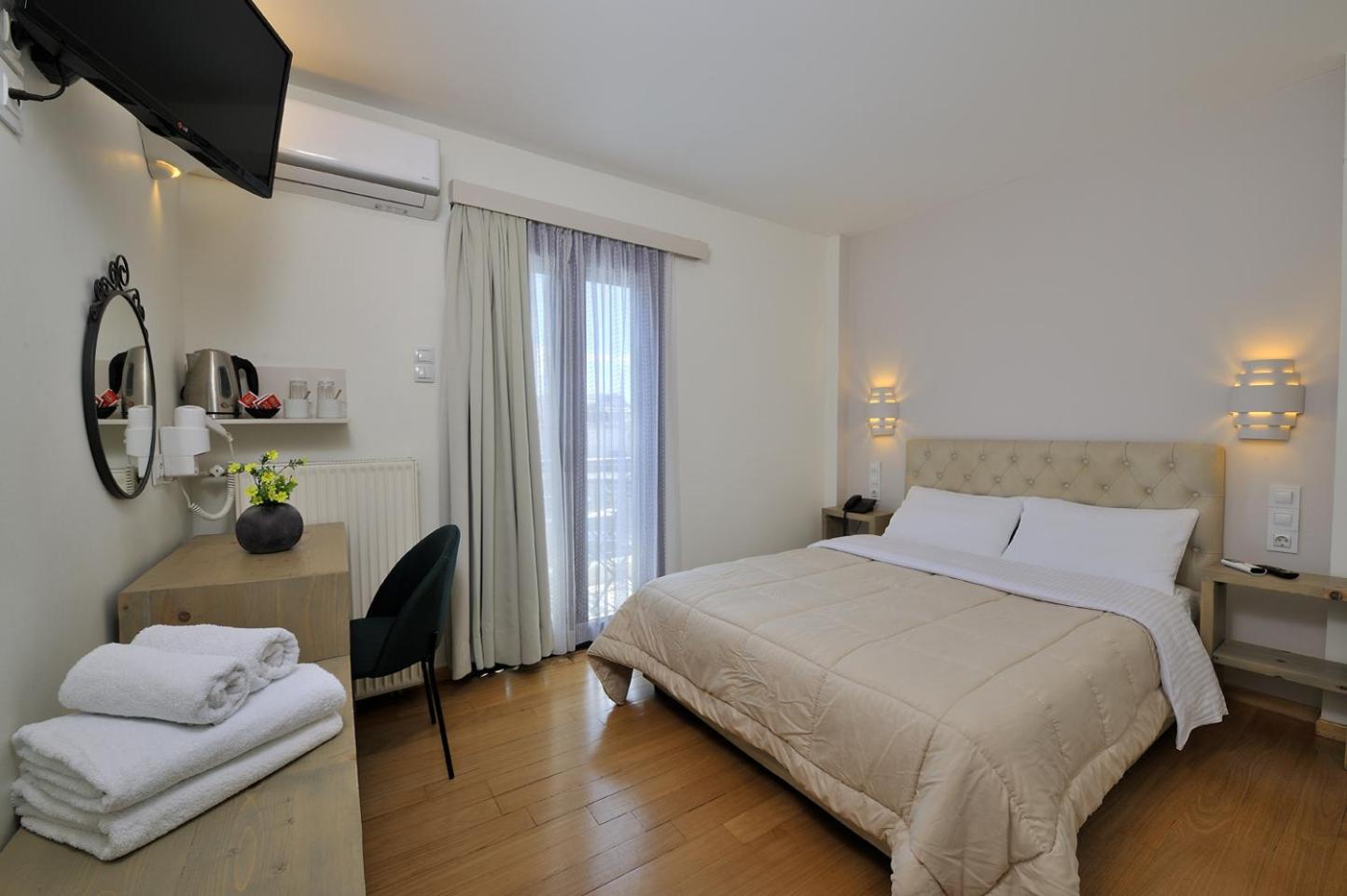 Superior Double or Twin Room photo 3