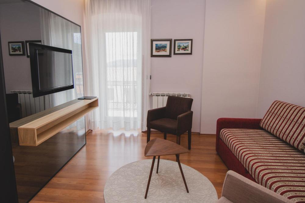 Suite with Balcony - Photo 1