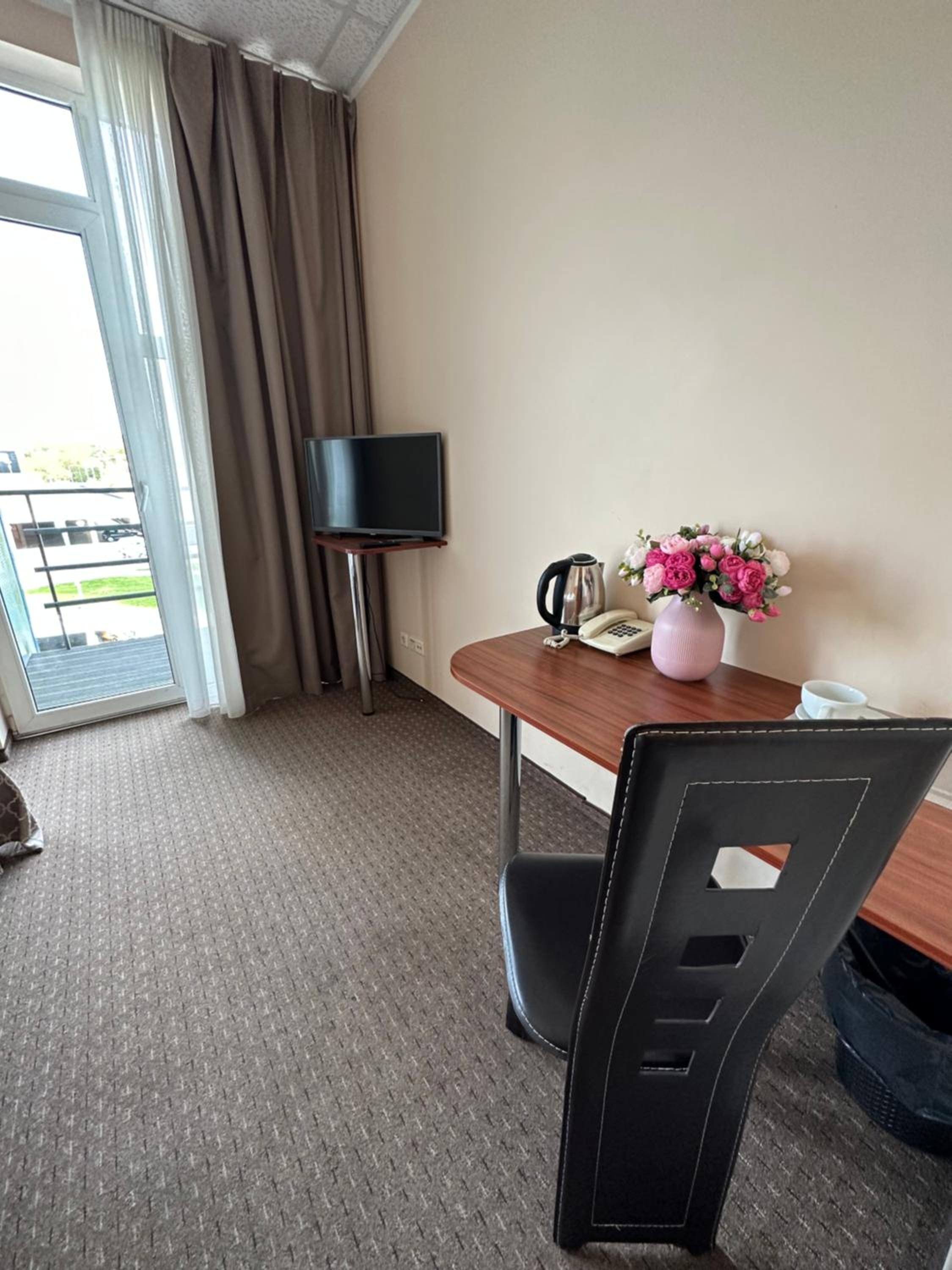 Standard Double Room - Photo 15