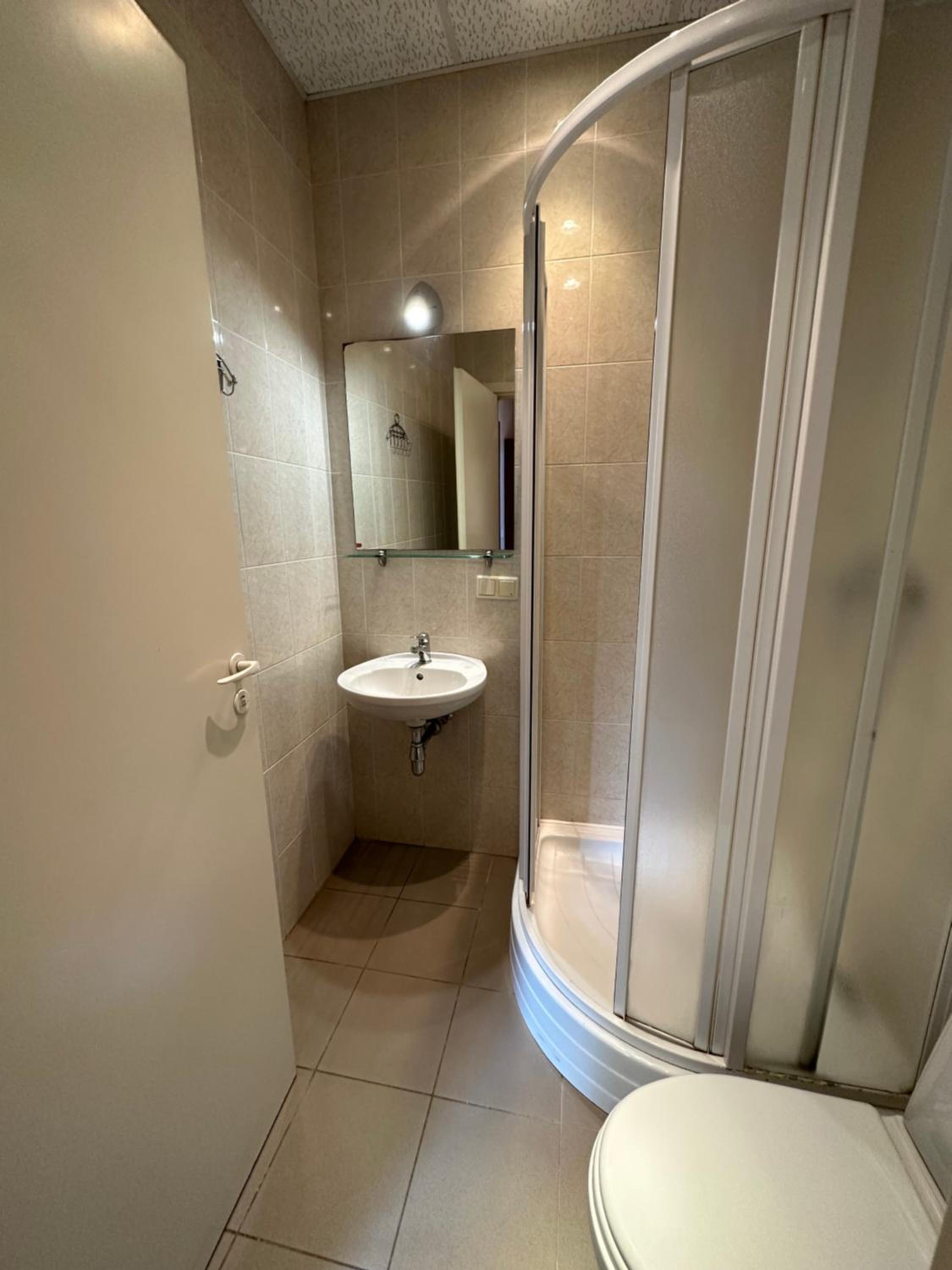 Standard Double Room - Photo 4