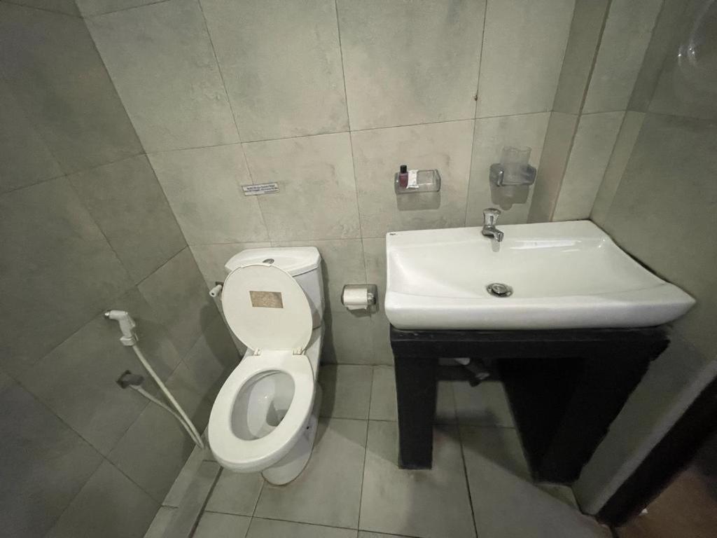 Standard Double Room with Fan photo 3